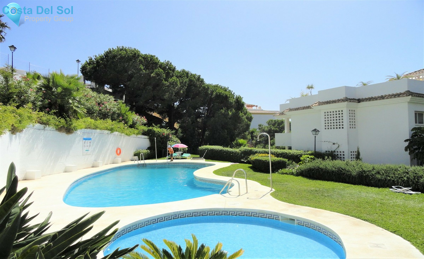 Middle Floor Apartment in Calahonda-1311176