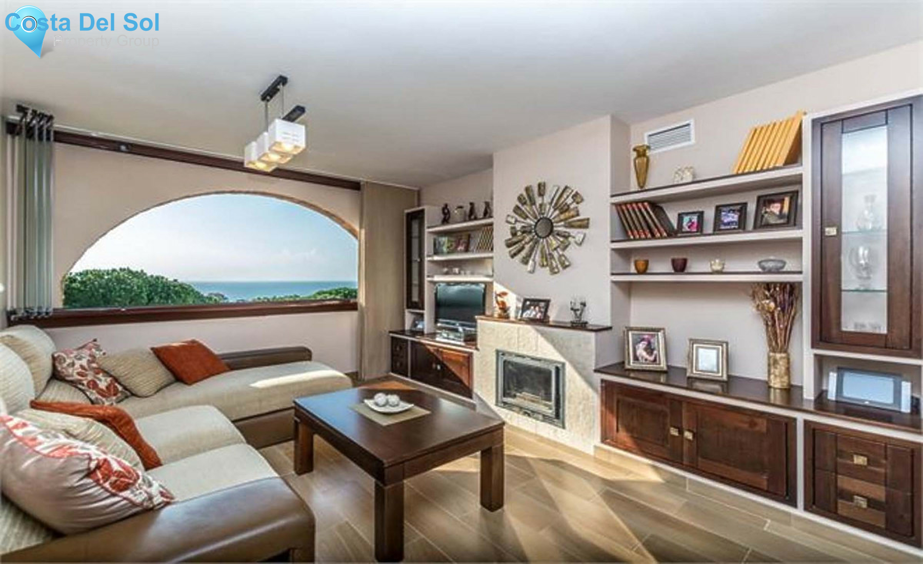 Middle Floor Apartment in Calahonda-1319403