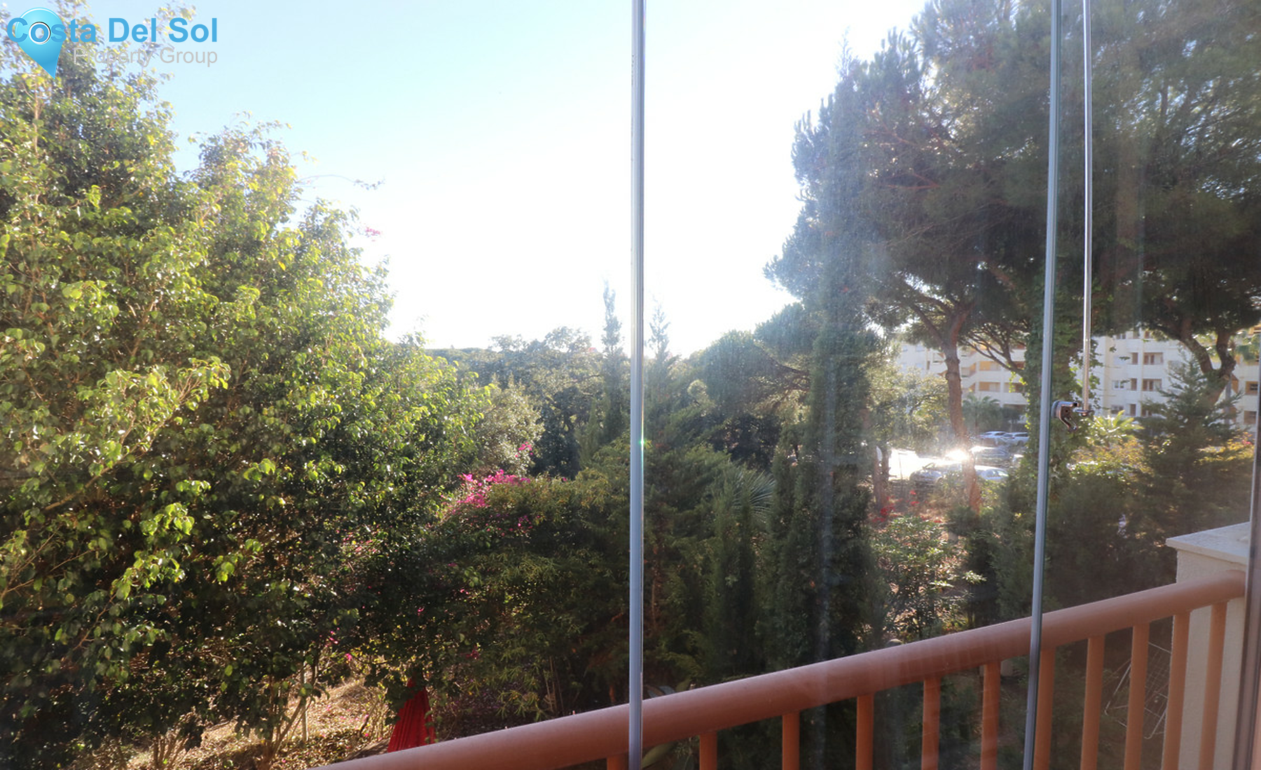 Middle Floor Apartment in Calahonda-1321215