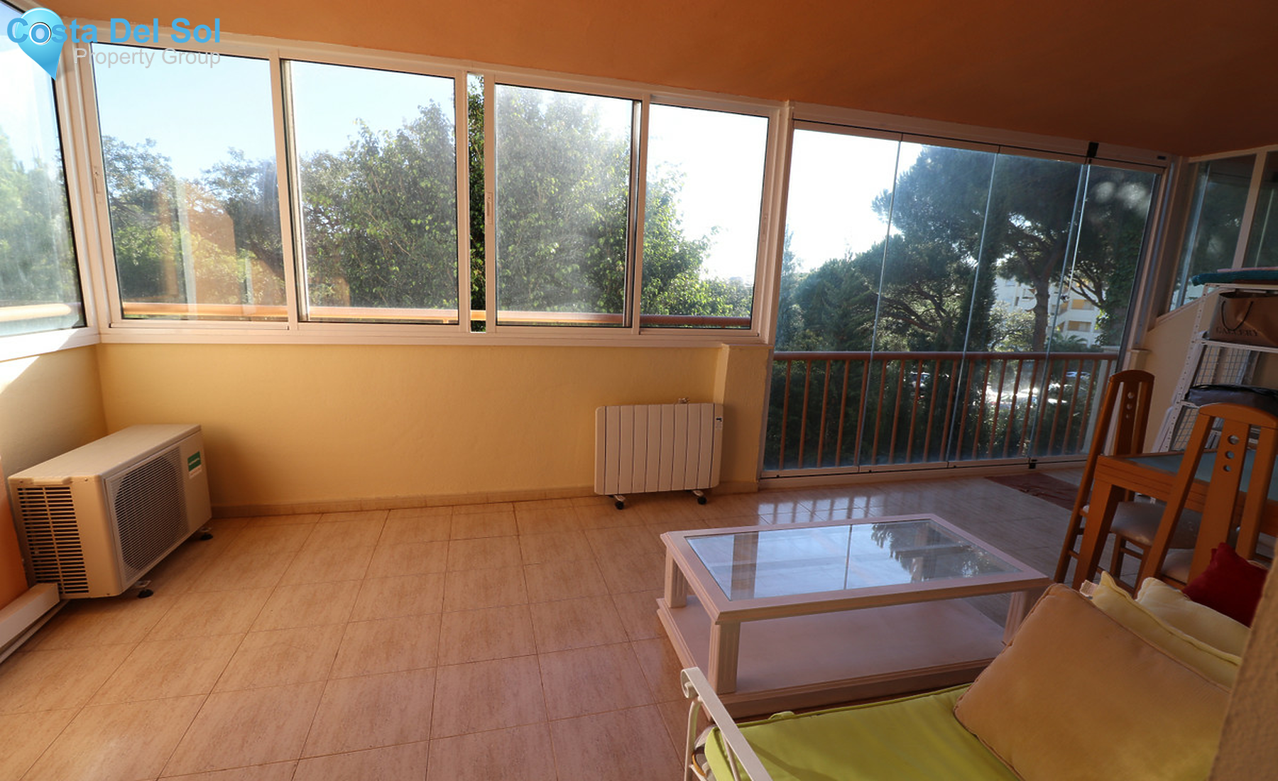 Middle Floor Apartment in Calahonda-1321216