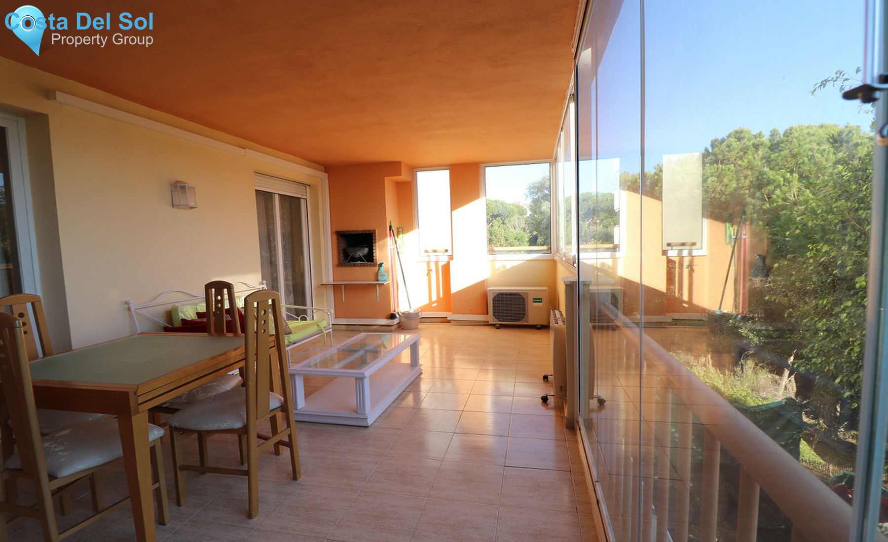 Middle Floor Apartment in Calahonda-1321217