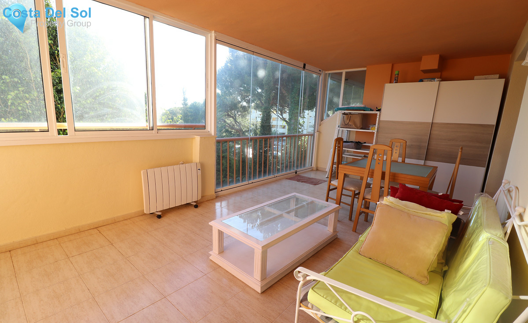 Middle Floor Apartment in Calahonda-1321218