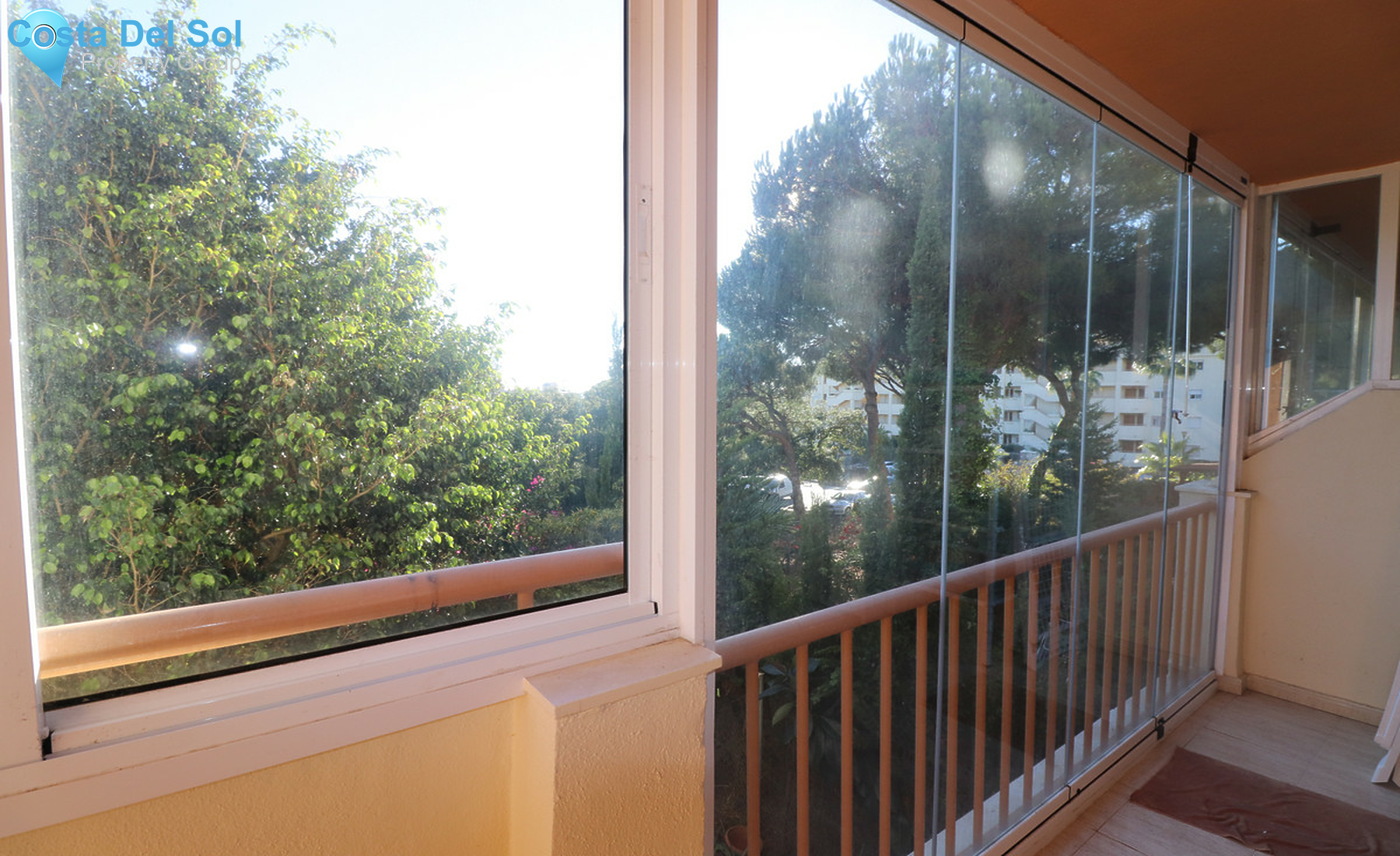 Middle Floor Apartment in Calahonda-1321219