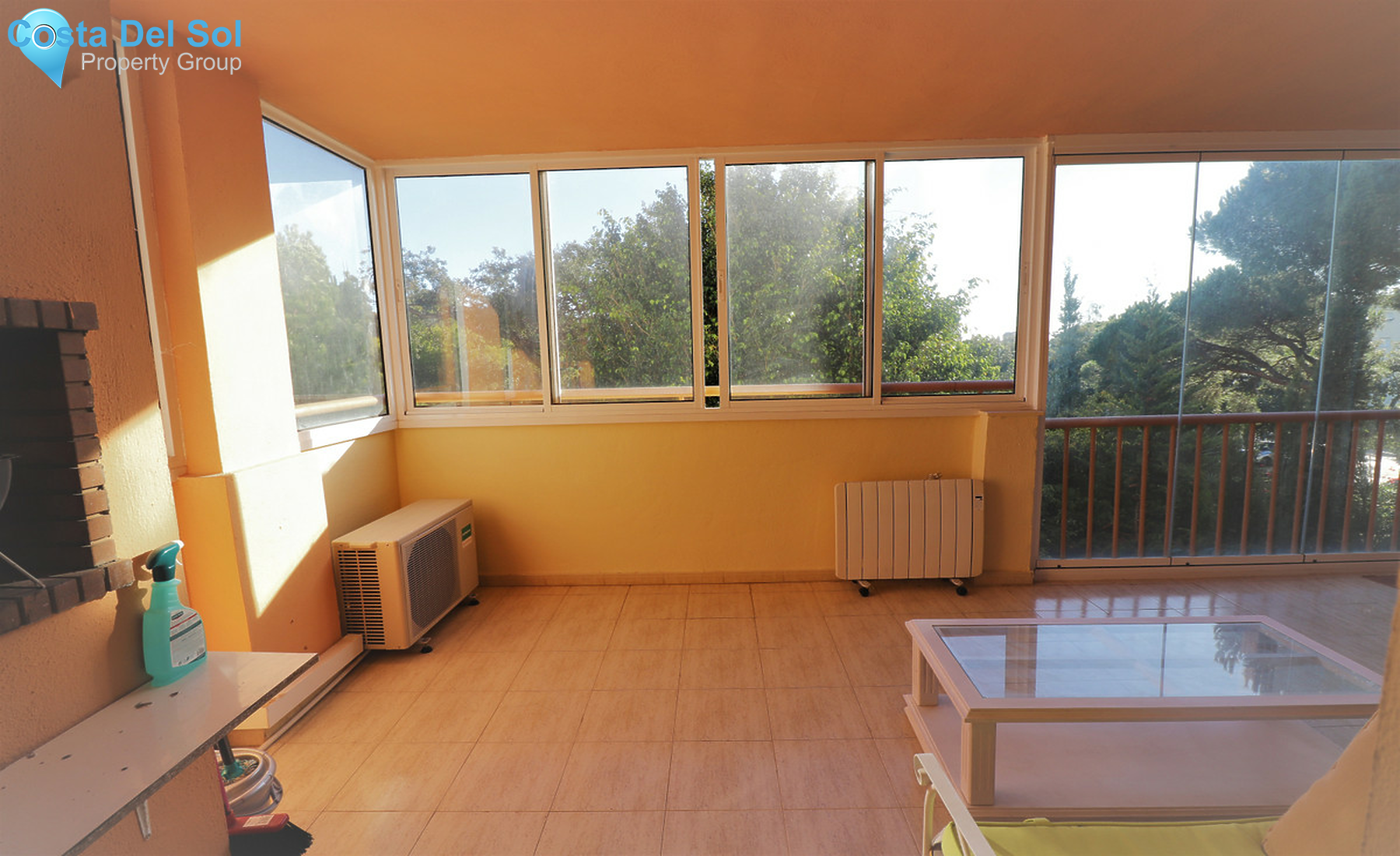 Middle Floor Apartment in Calahonda-1321204