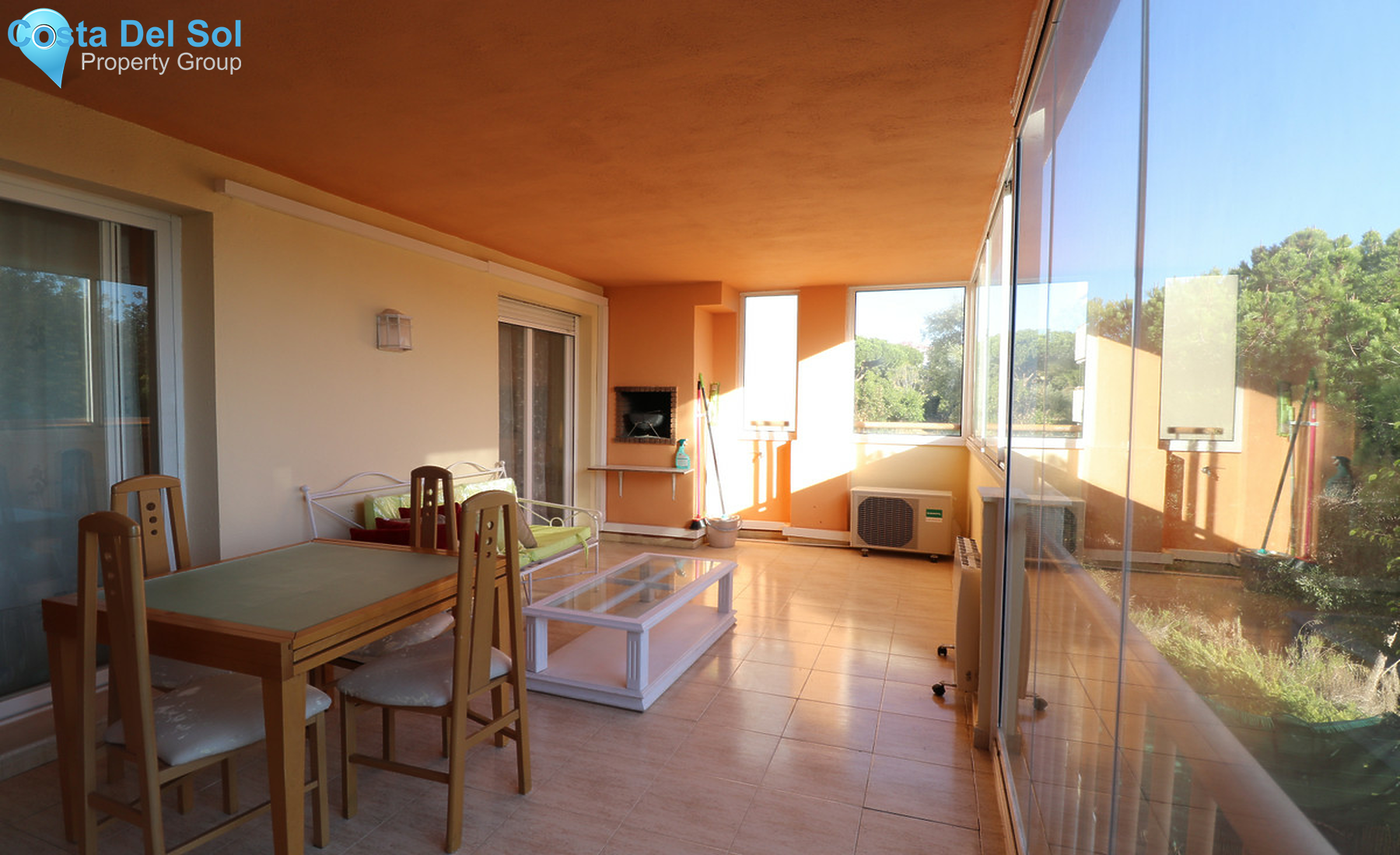 Middle Floor Apartment in Calahonda-1321209