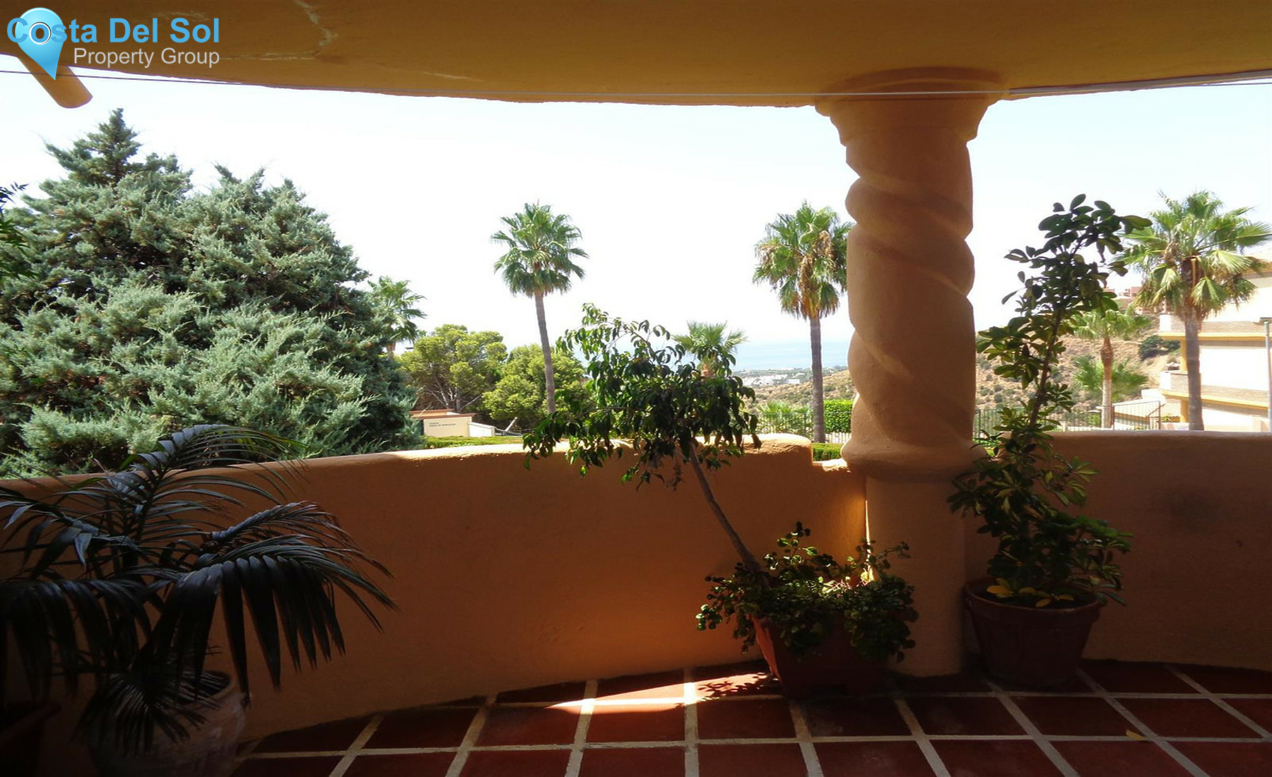 Middle Floor Apartment in Calahonda-1357992