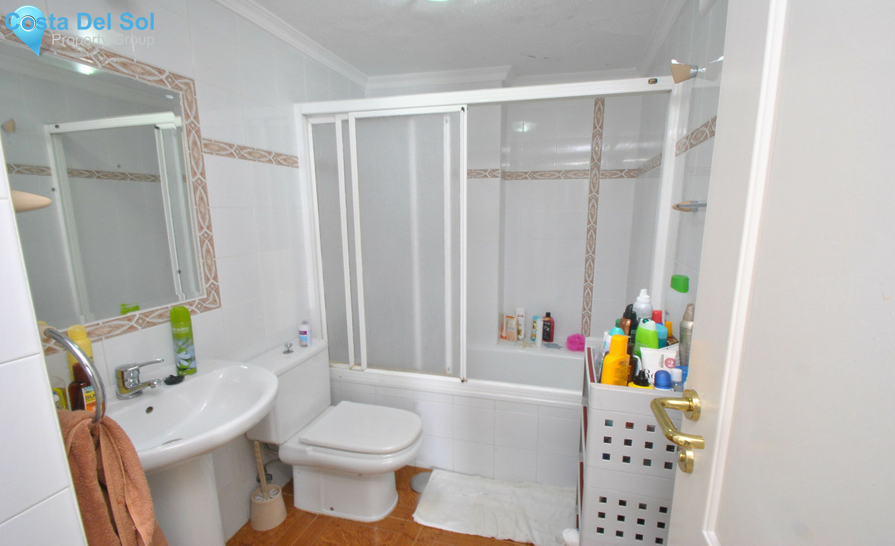 Middle Floor Apartment in Calahonda-1367778