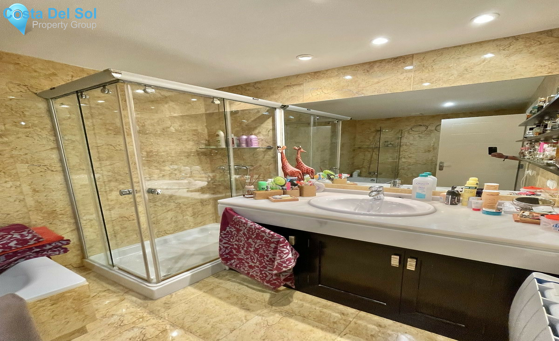 Middle Floor Apartment in Calahonda-1368038