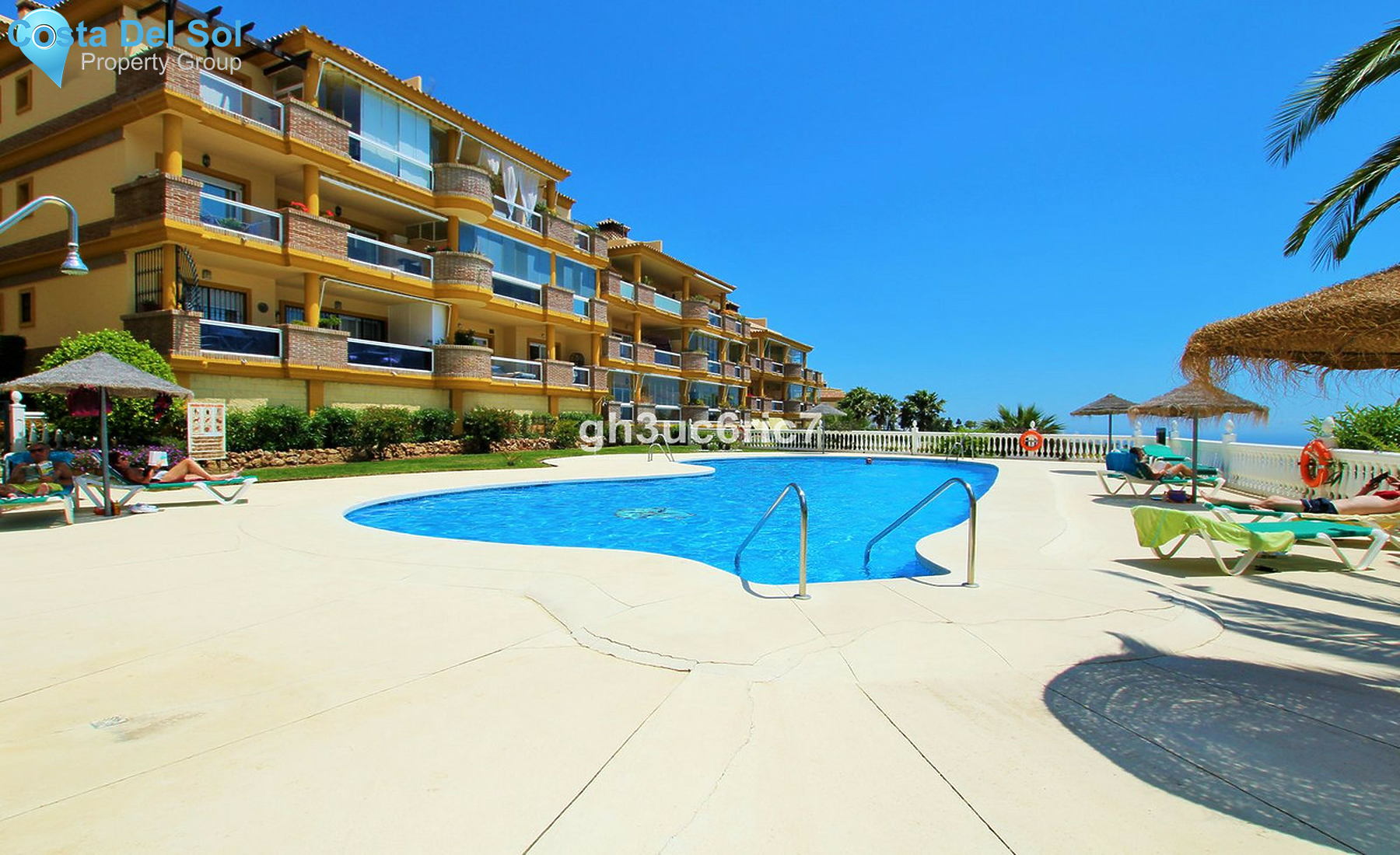 Middle Floor Apartment in Calahonda-1401461