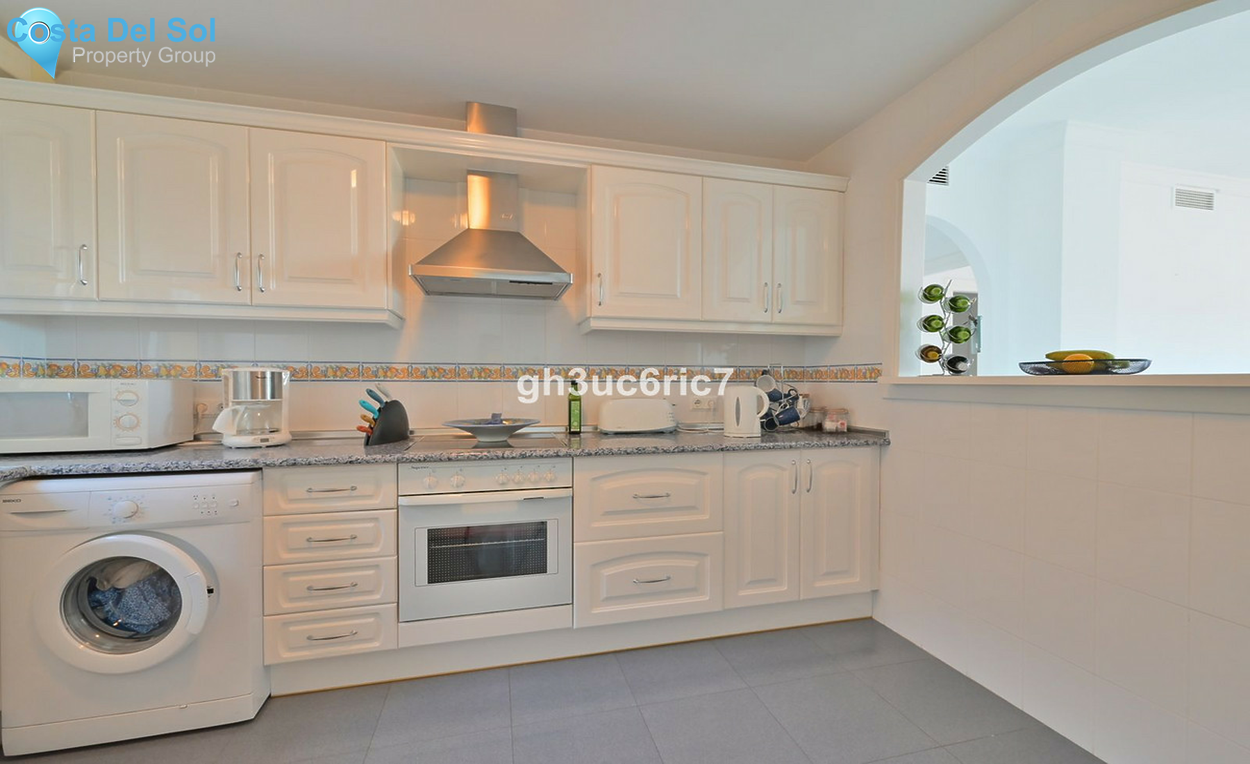 Middle Floor Apartment in Calahonda-1401464