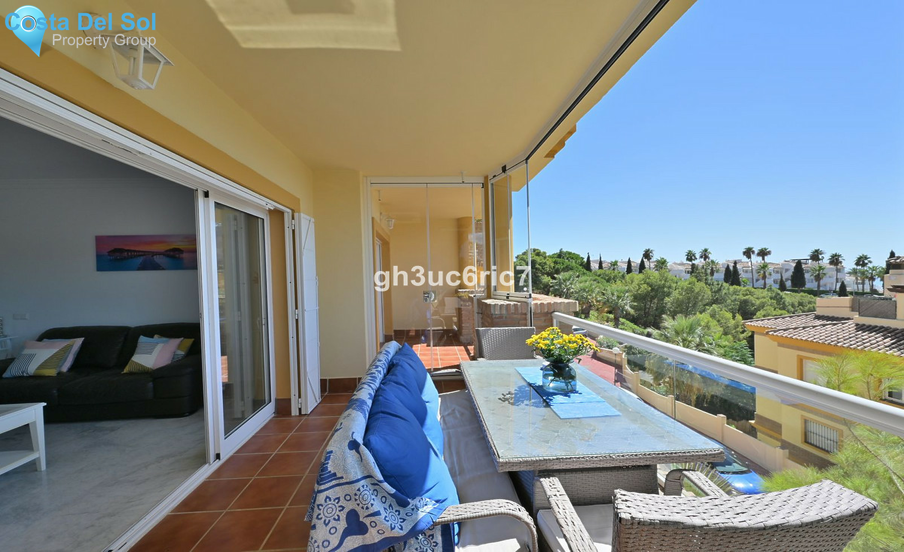 Middle Floor Apartment in Calahonda-1401465