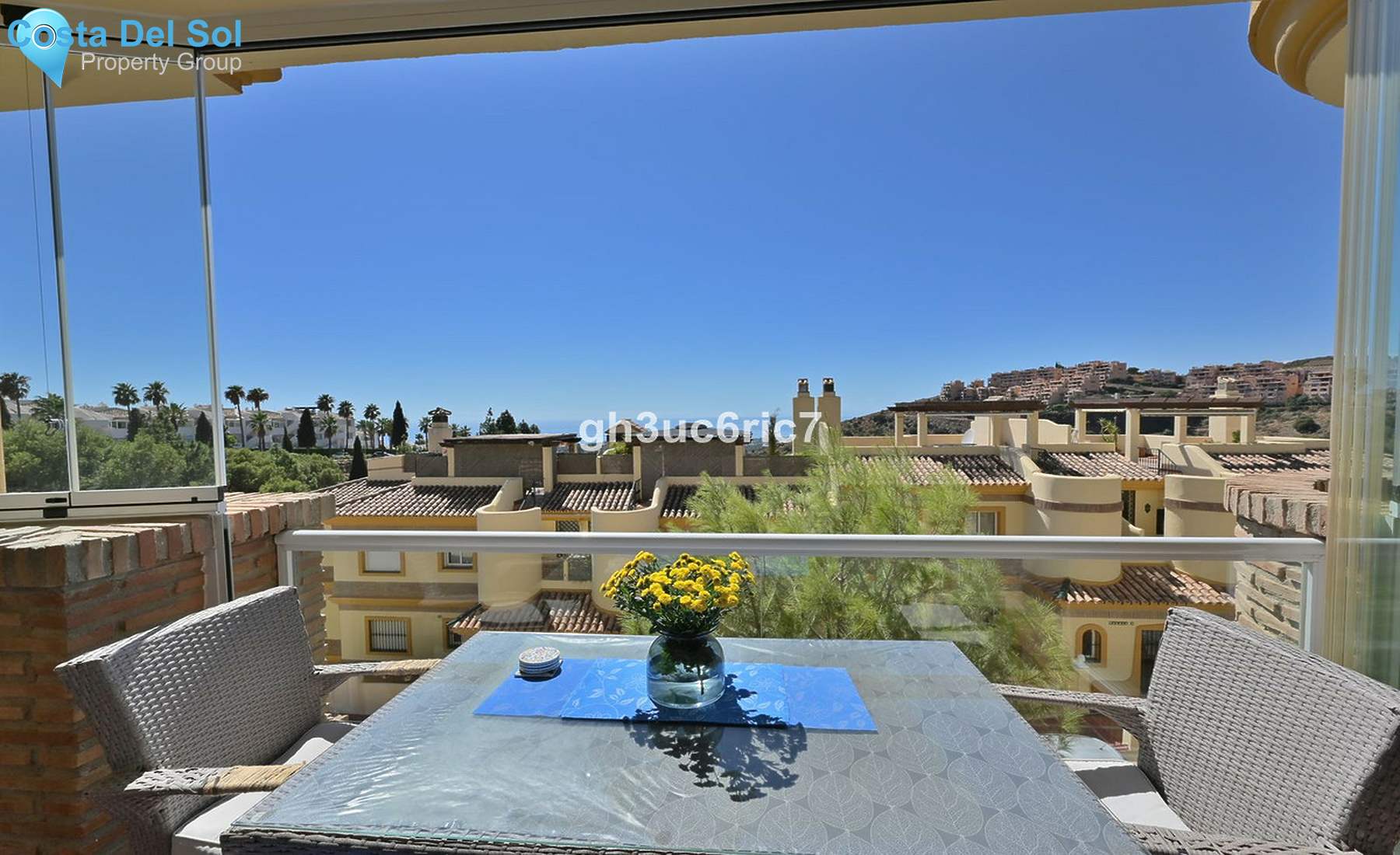 Middle Floor Apartment in Calahonda-1401466