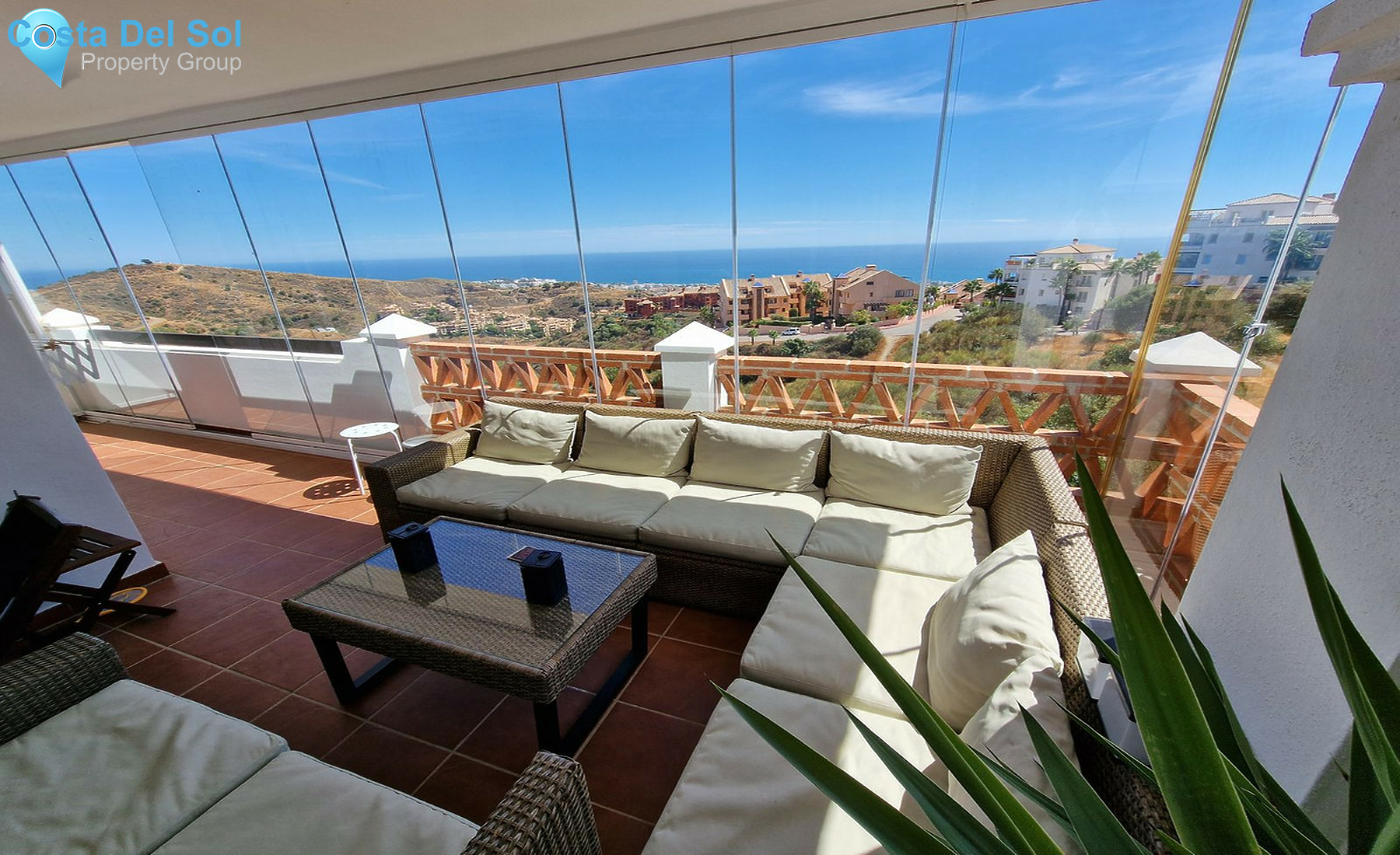 Middle Floor Apartment in Calahonda-1403642