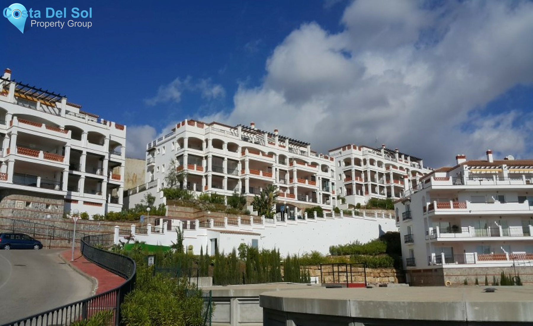 Middle Floor Apartment in Calahonda-1403754