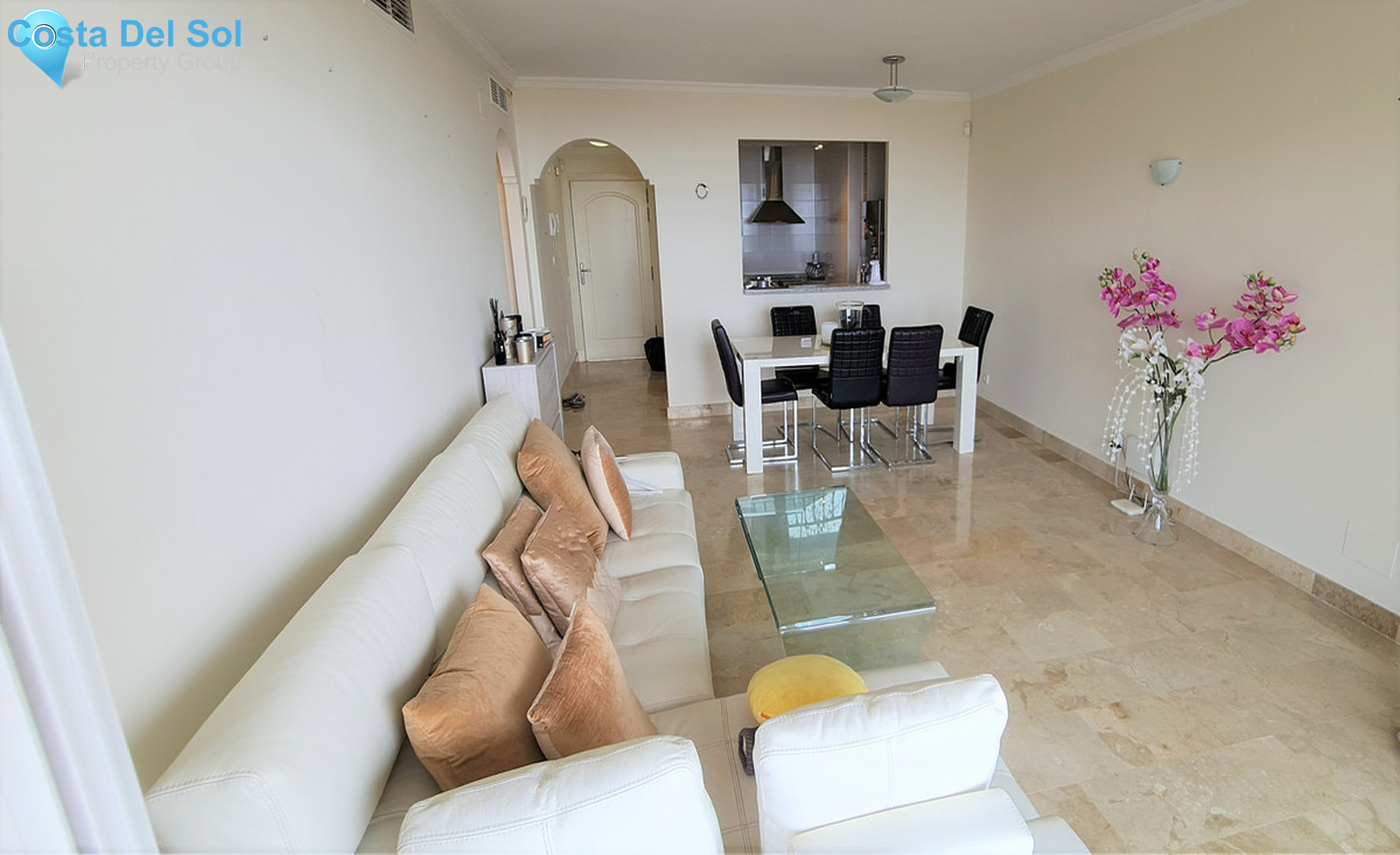 Middle Floor Apartment in Calahonda-1403740