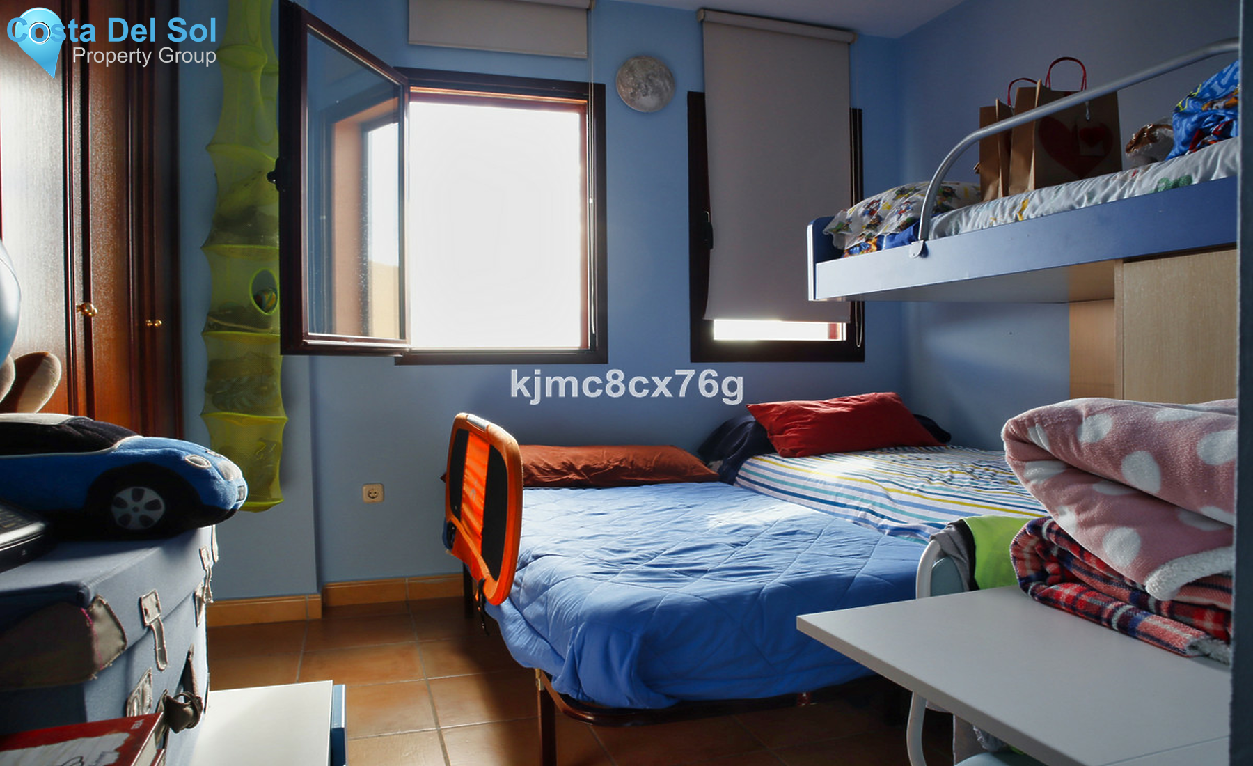 Middle Floor Apartment in Calahonda-1404306