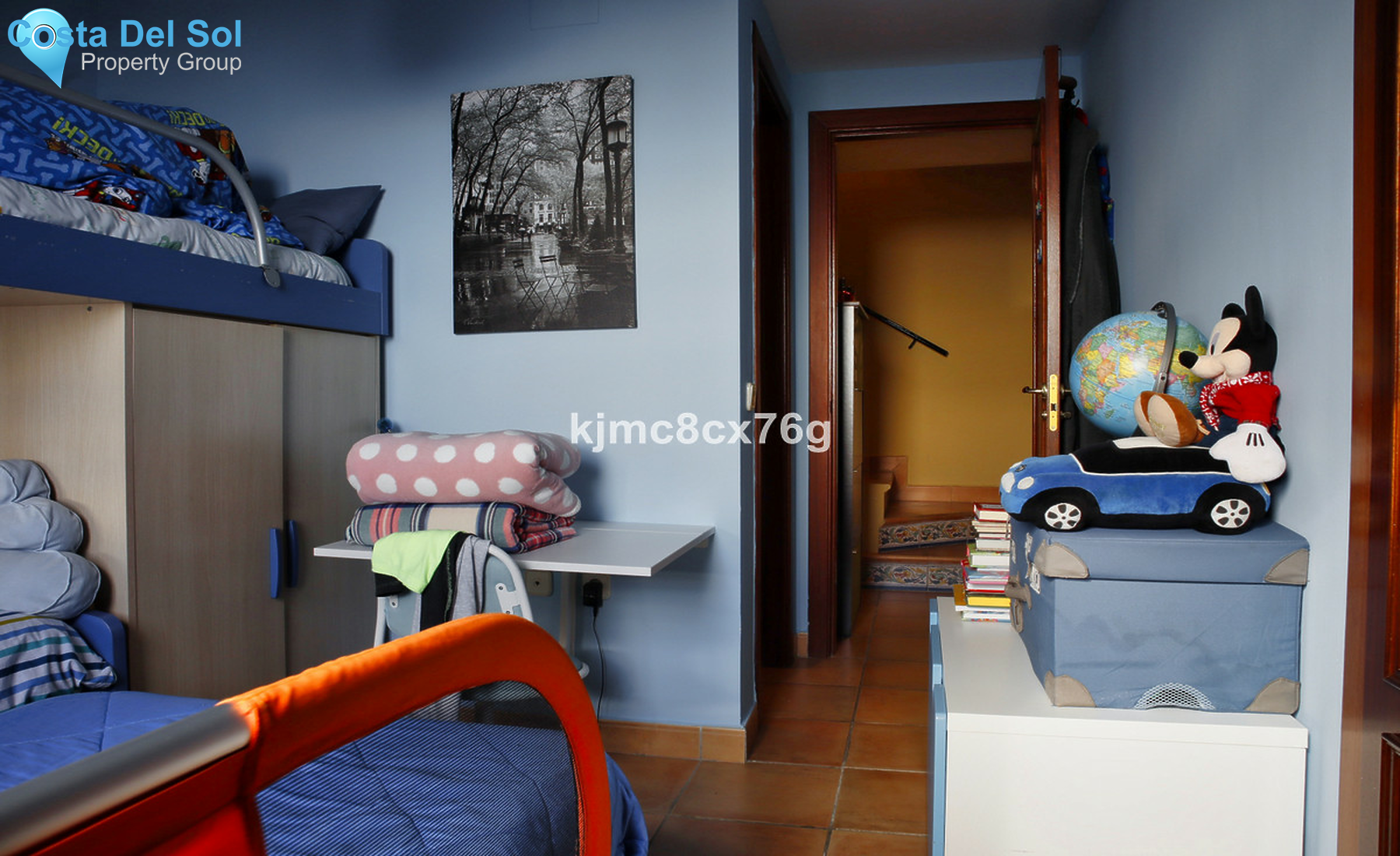 Middle Floor Apartment in Calahonda-1404307