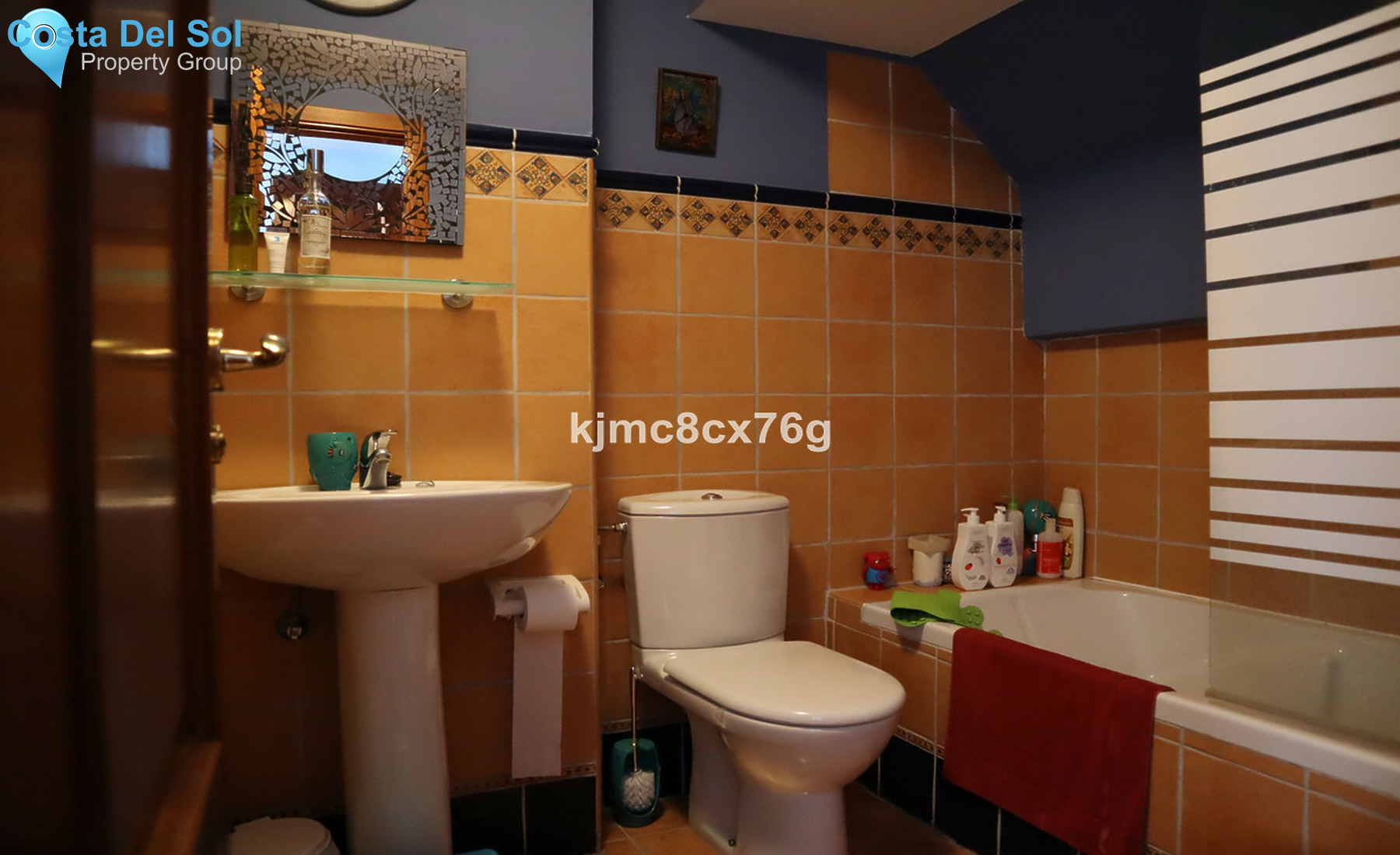 Middle Floor Apartment in Calahonda-1404308