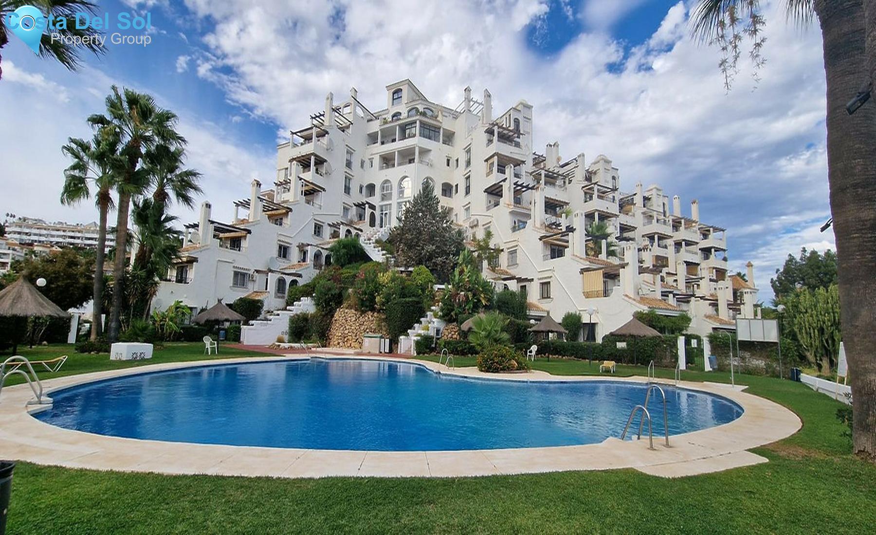 Middle Floor Apartment in Calahonda-1405654