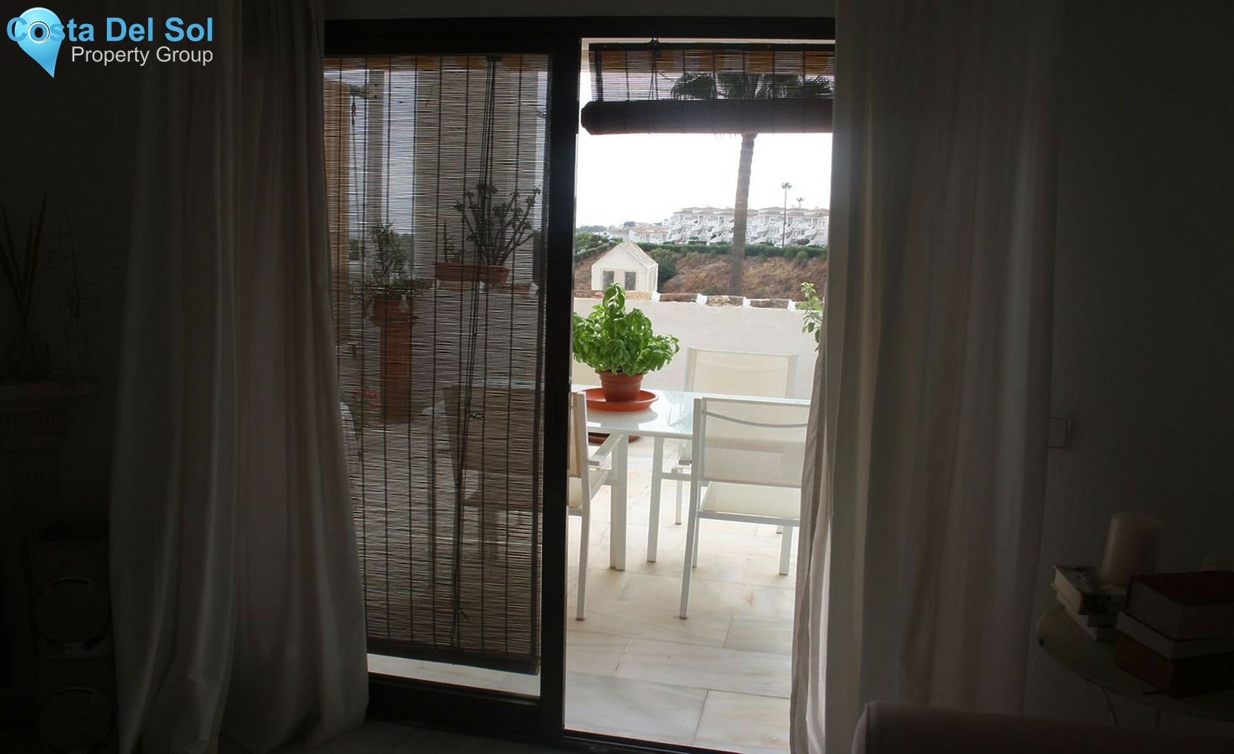 Middle Floor Apartment in Calahonda-1405657