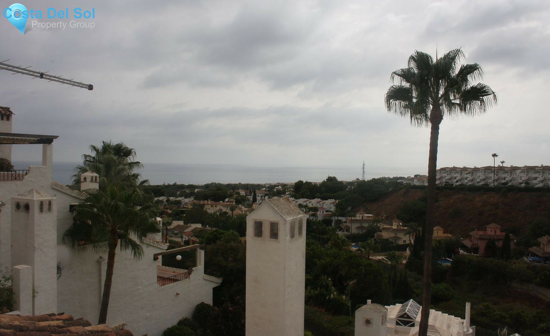 Middle Floor Apartment in Calahonda-1405660