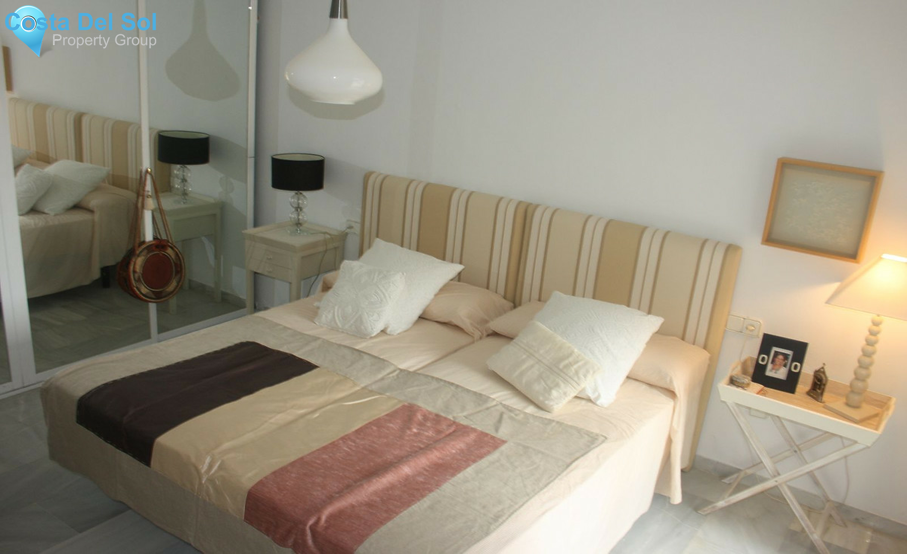 Middle Floor Apartment in Calahonda-1405646