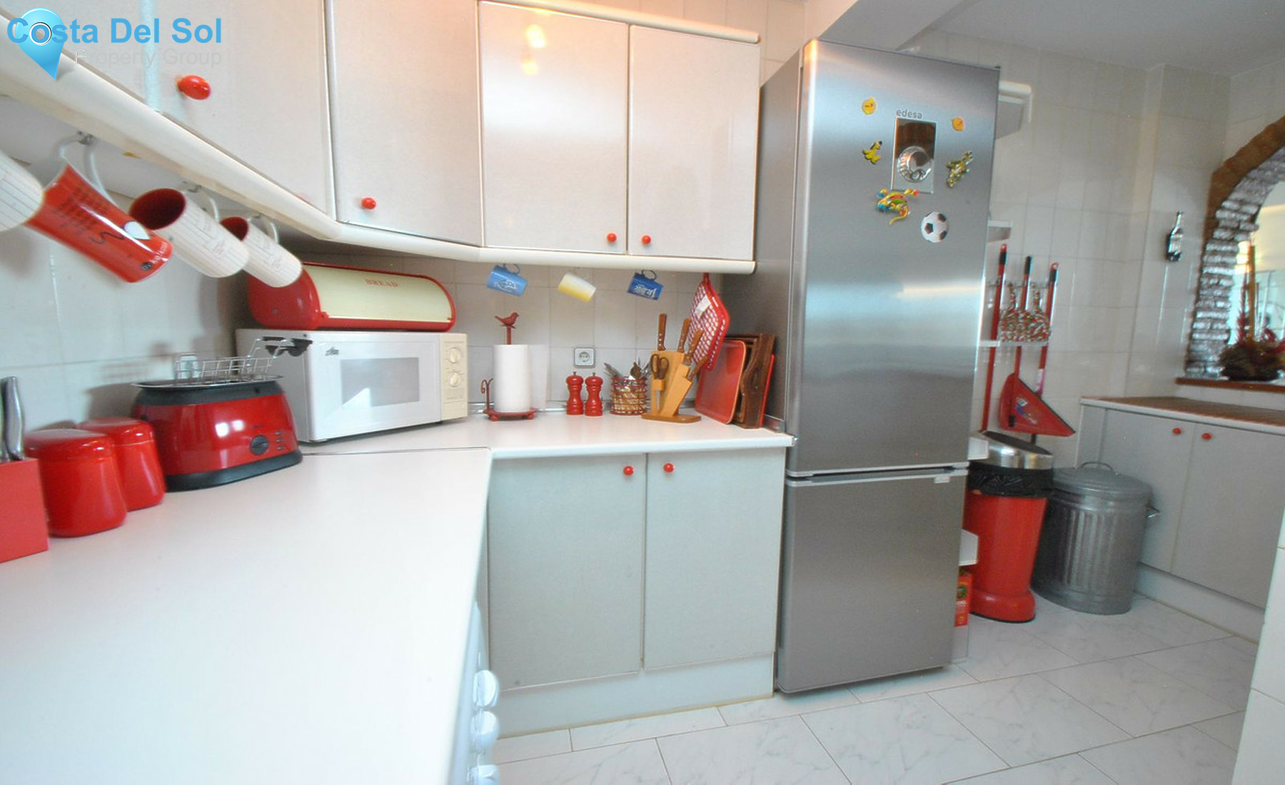 Middle Floor Apartment in Calahonda-1408181