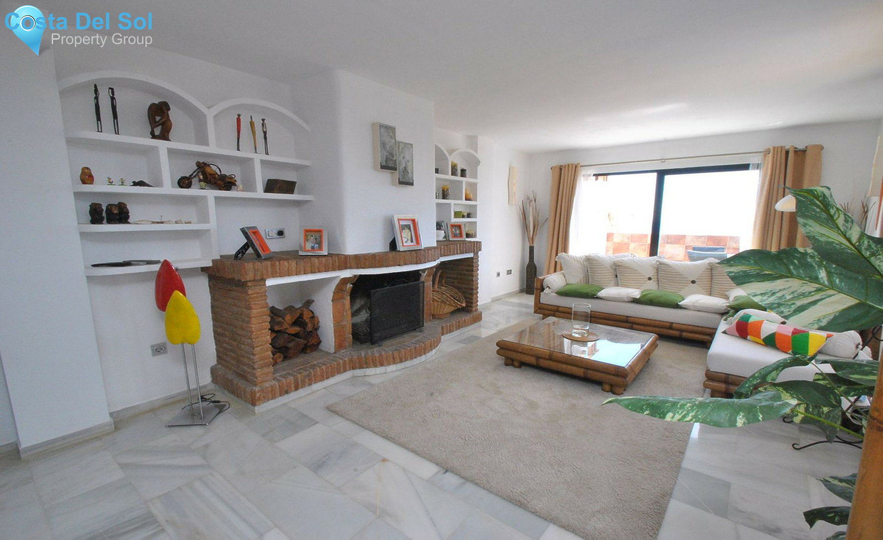 Middle Floor Apartment in Calahonda-1408175