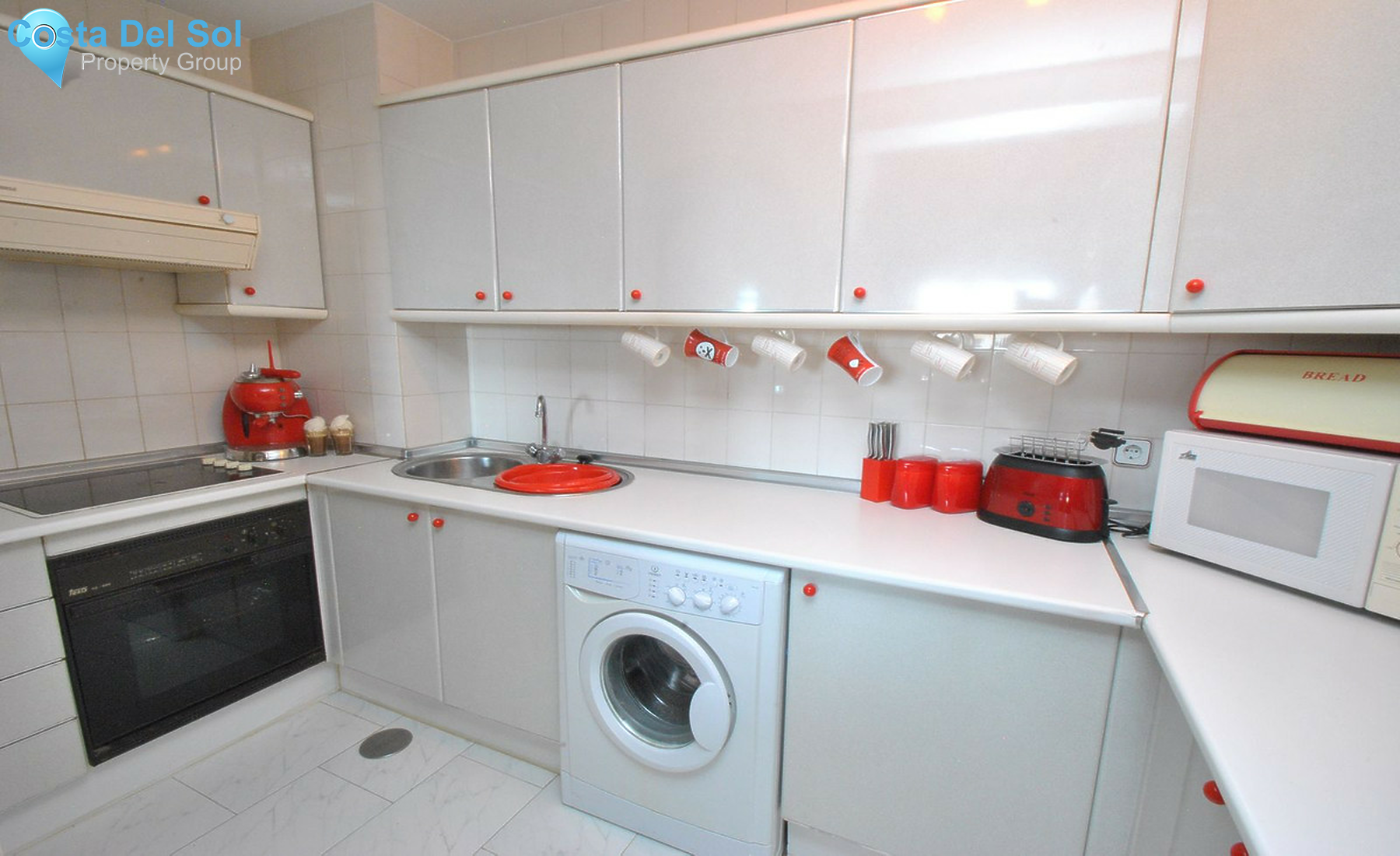 Middle Floor Apartment in Calahonda-1408180