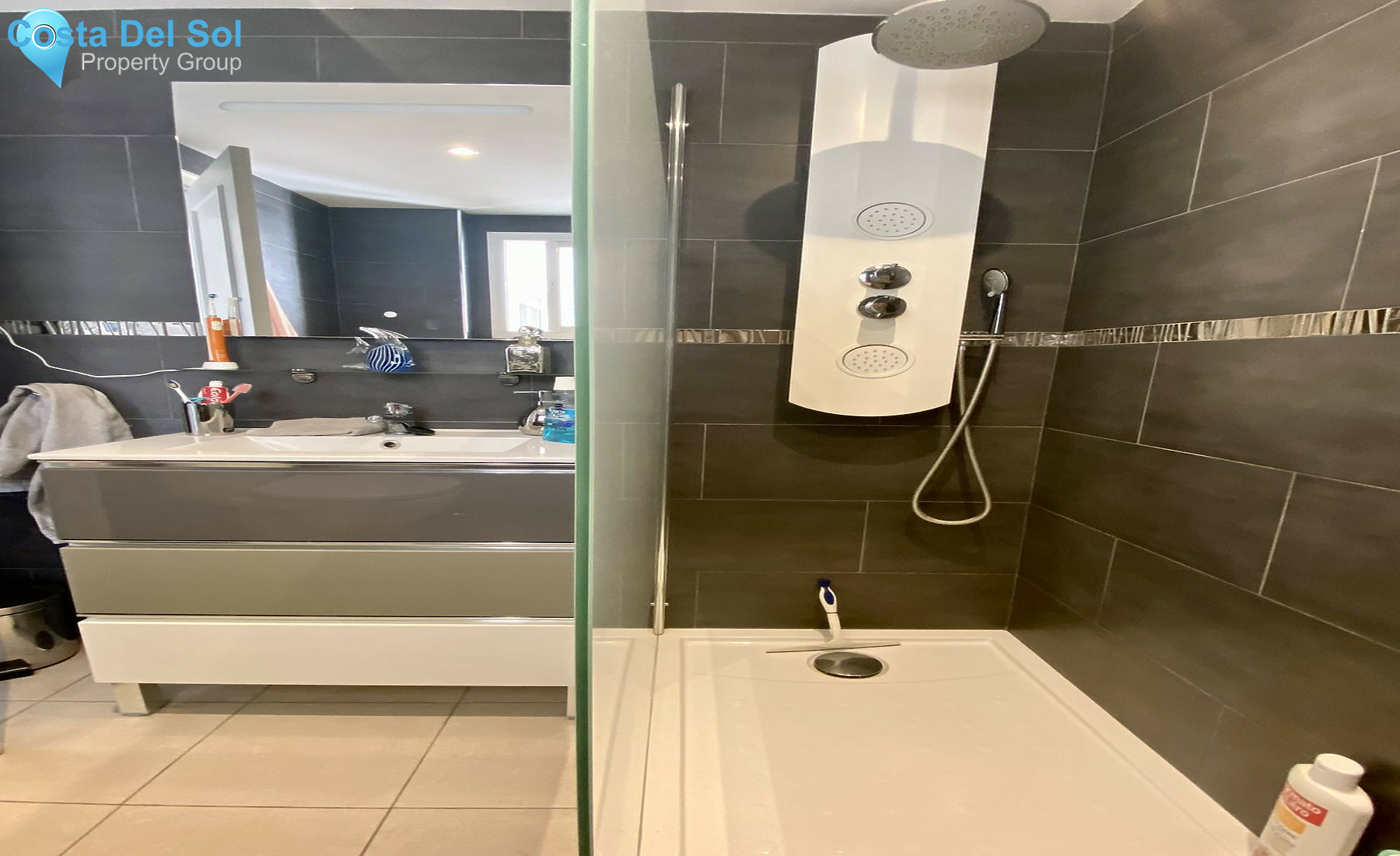 Middle Floor Apartment in Calahonda-1409090