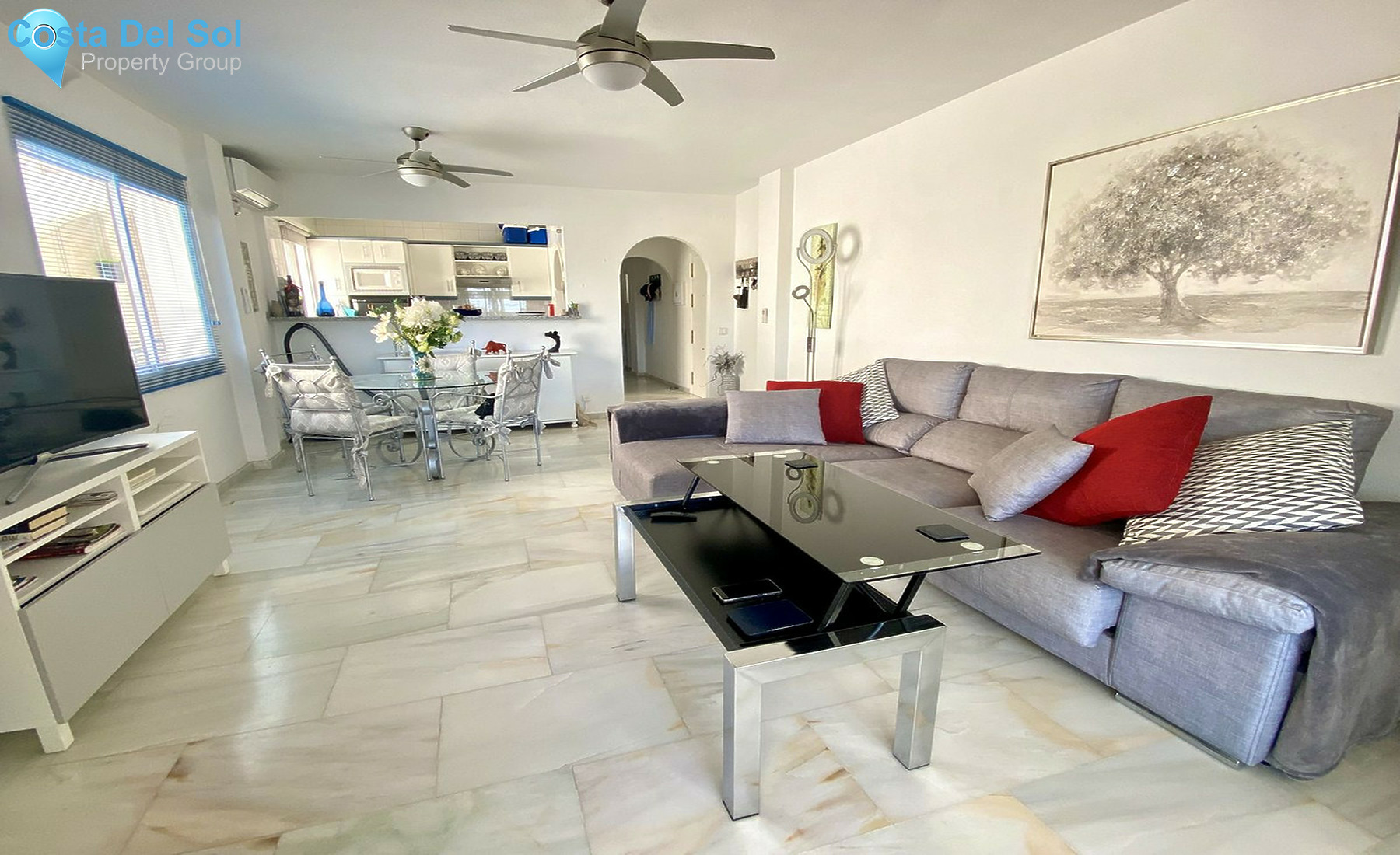 Middle Floor Apartment in Calahonda-1409081