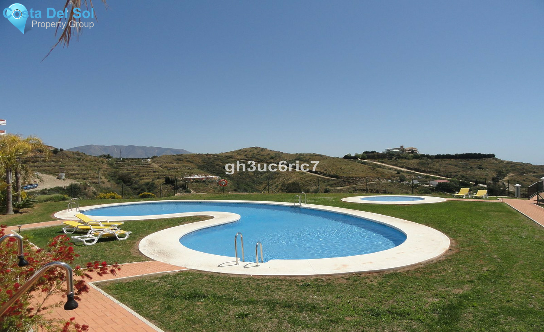 Middle Floor Apartment in Calahonda