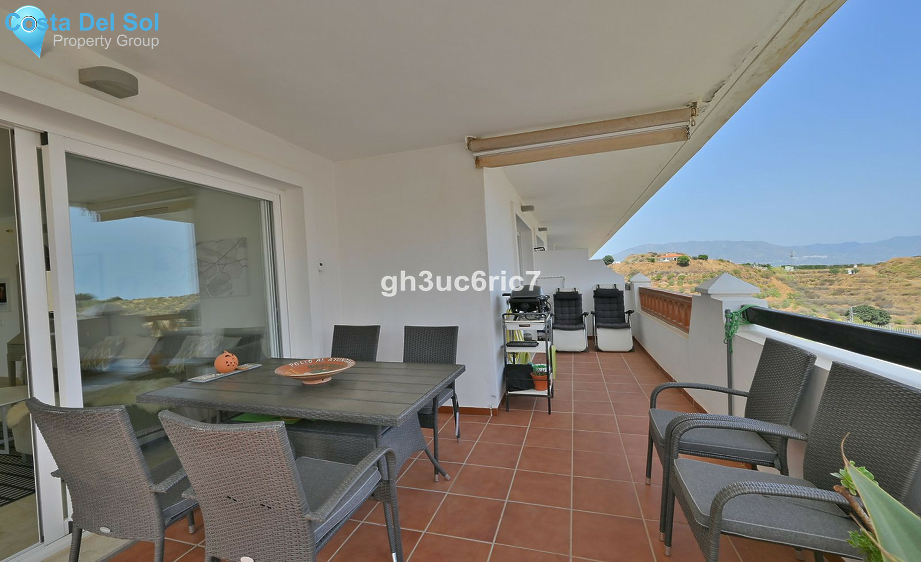 Middle Floor Apartment in Calahonda-1409705
