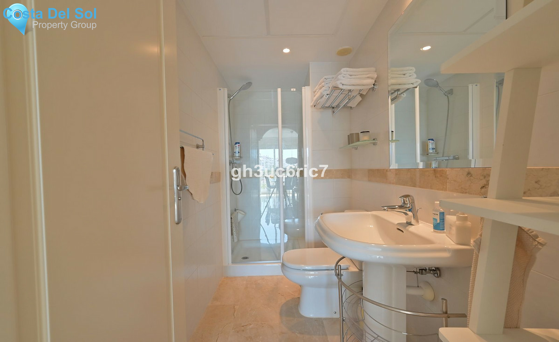 Middle Floor Apartment in Calahonda-1409714