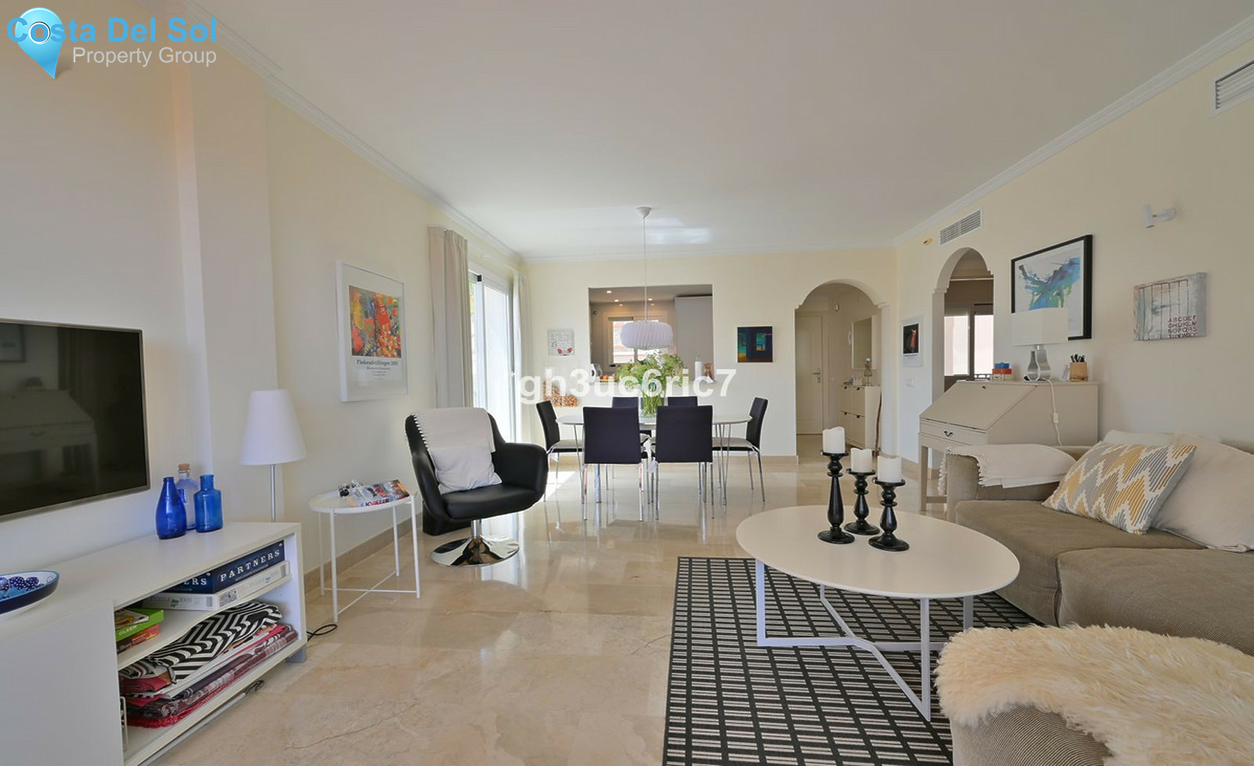 Middle Floor Apartment in Calahonda-1409712