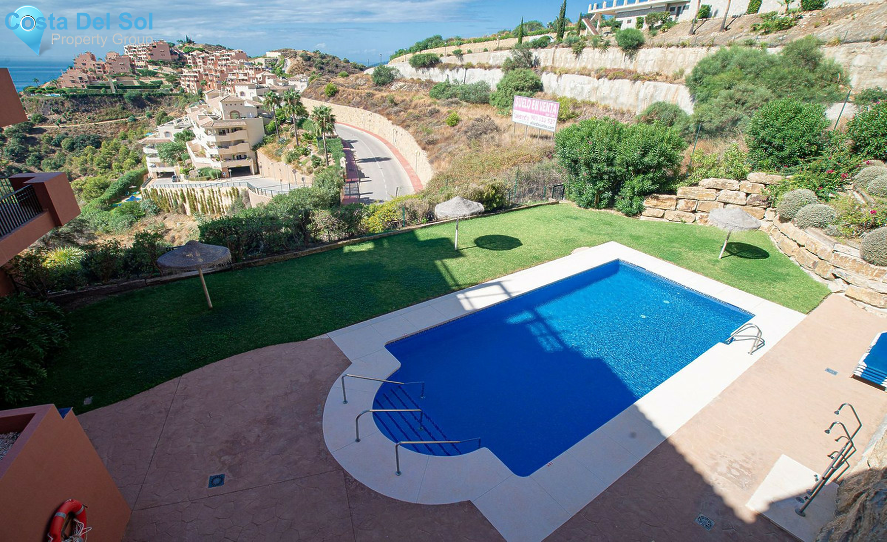 Middle Floor Apartment in Calahonda-1438034