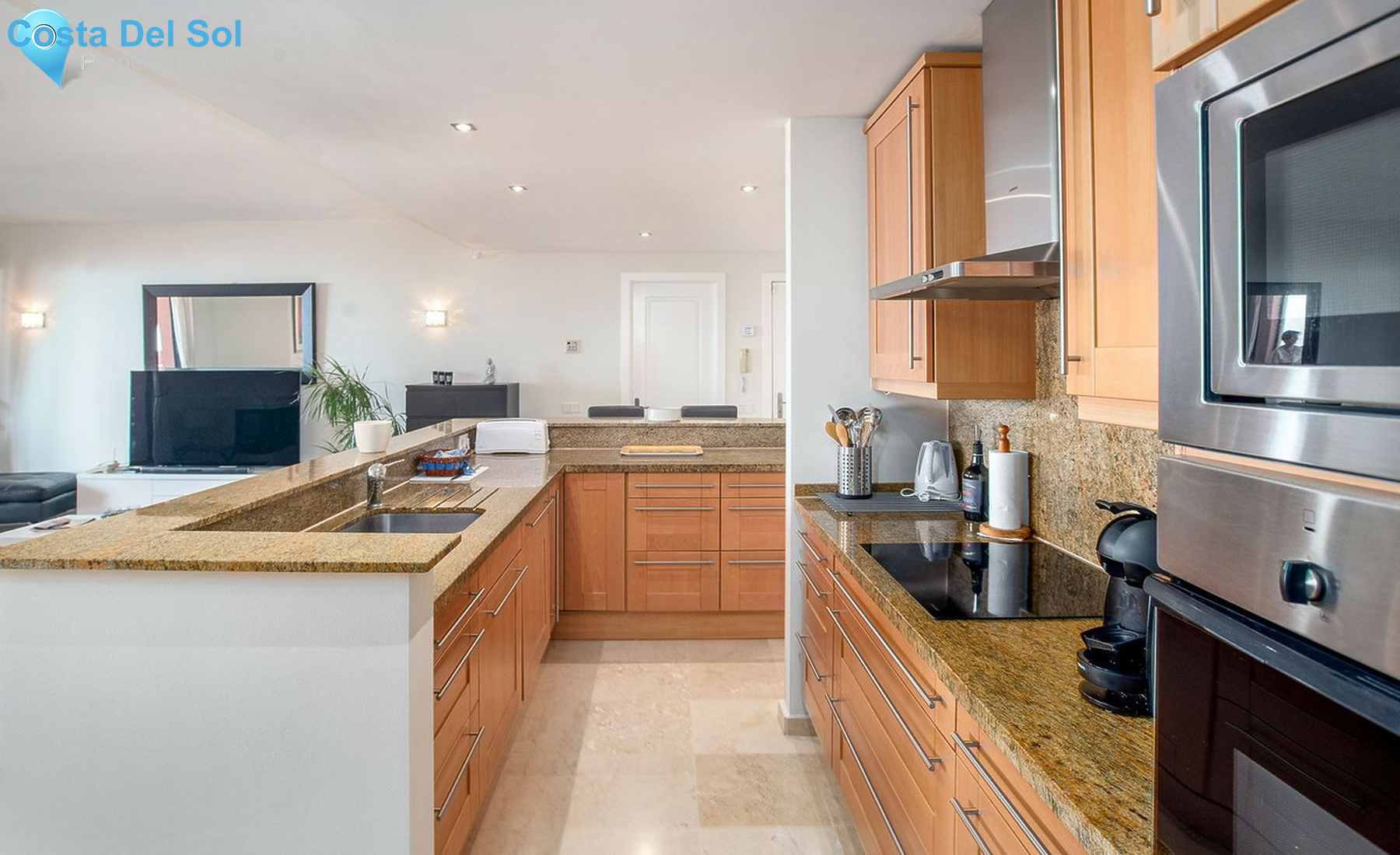 Middle Floor Apartment in Calahonda-1438039