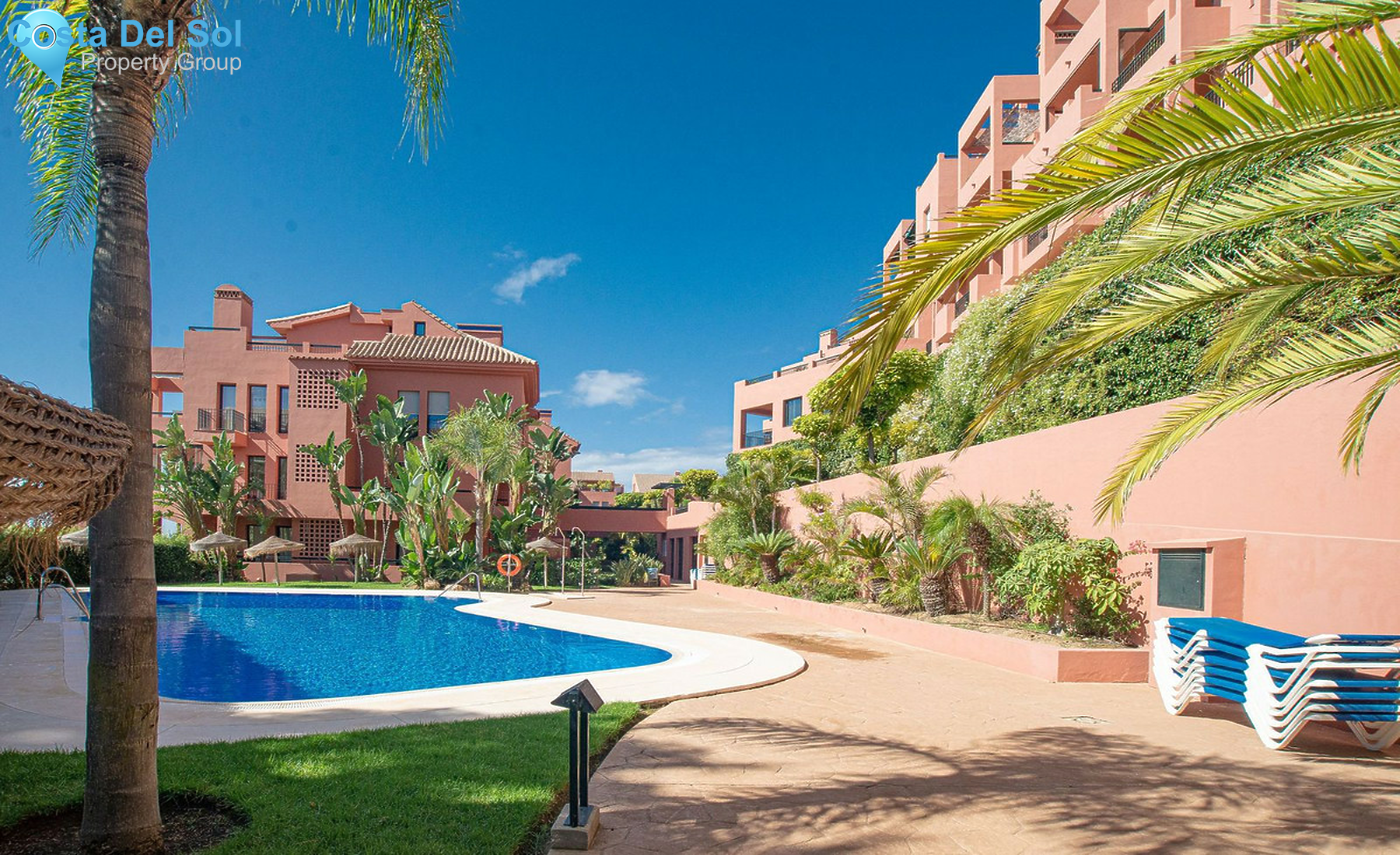 Middle Floor Apartment in Calahonda-1438040