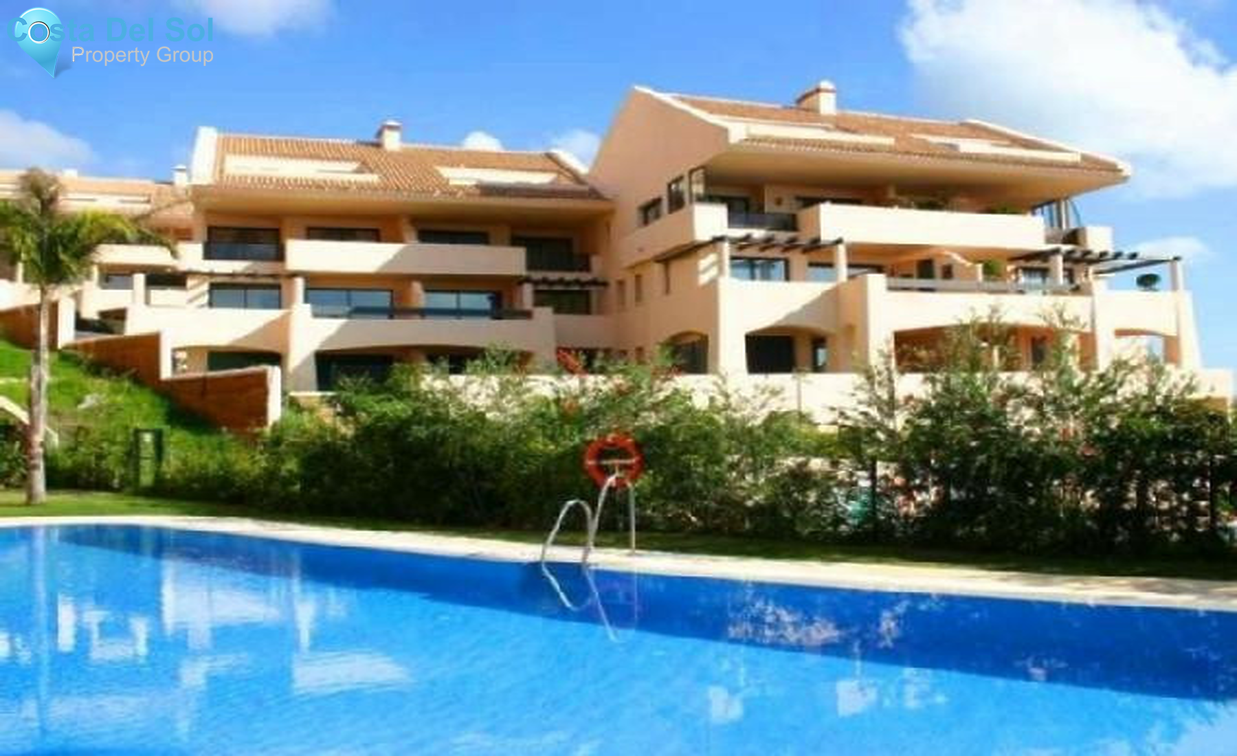 Middle Floor Apartment in Calahonda-1452633