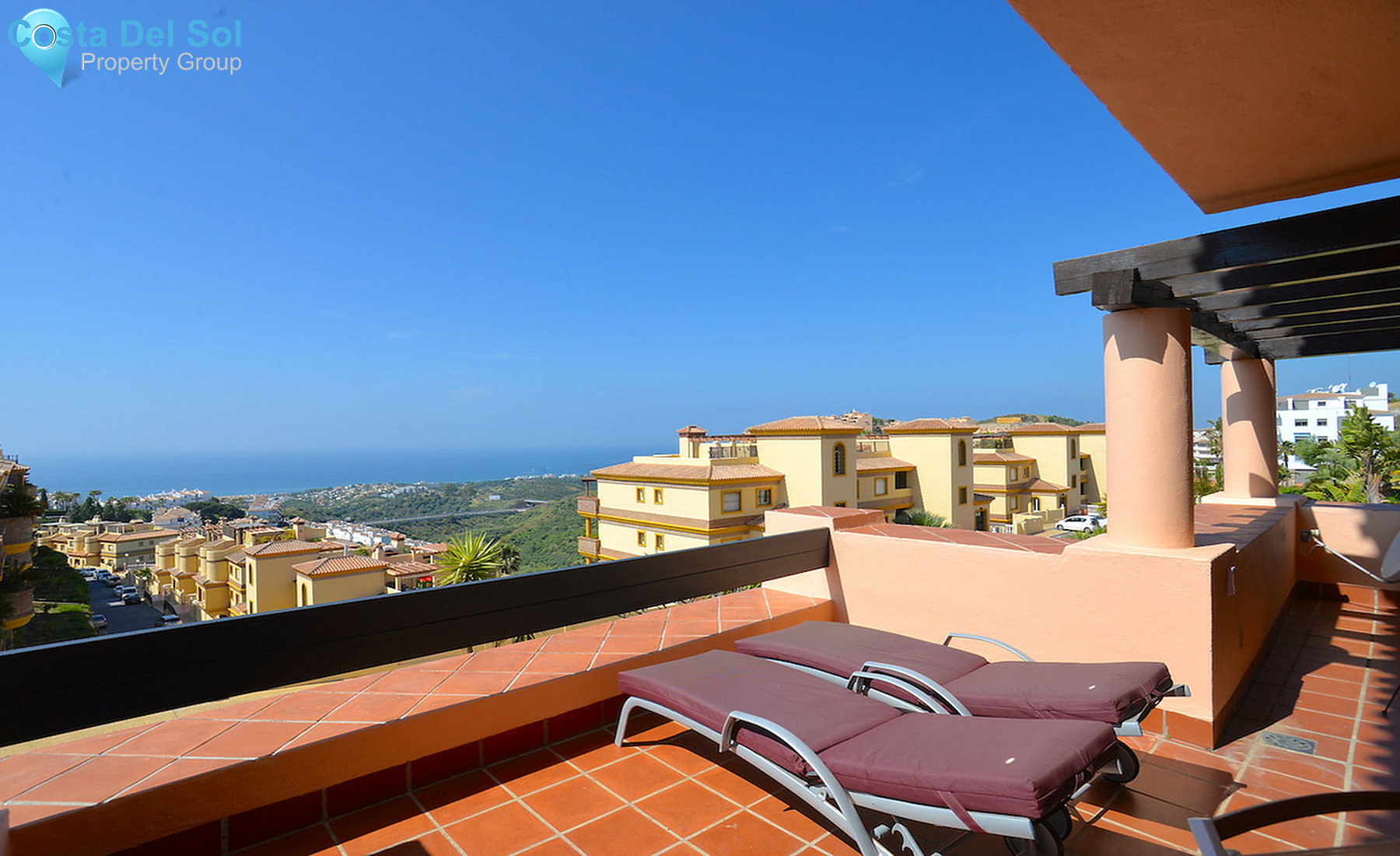 Middle Floor Apartment in Calahonda-1452634