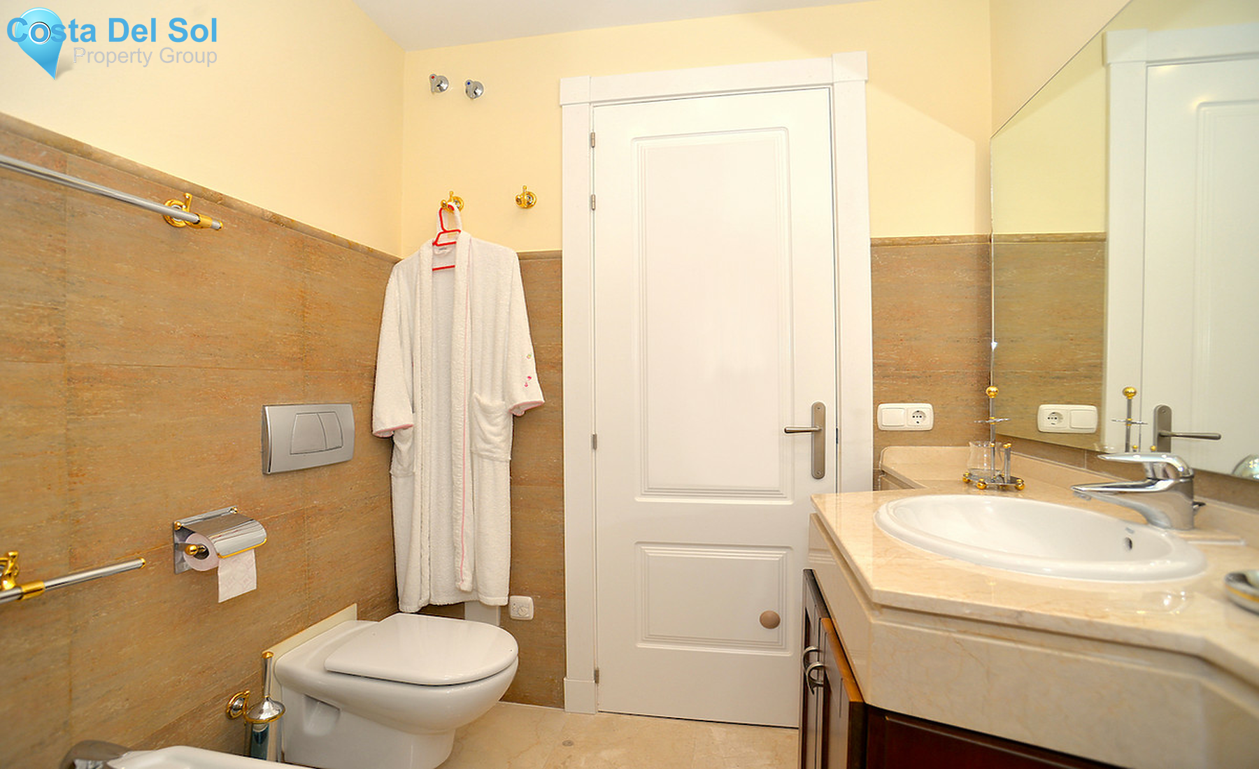 Middle Floor Apartment in Calahonda-1452641