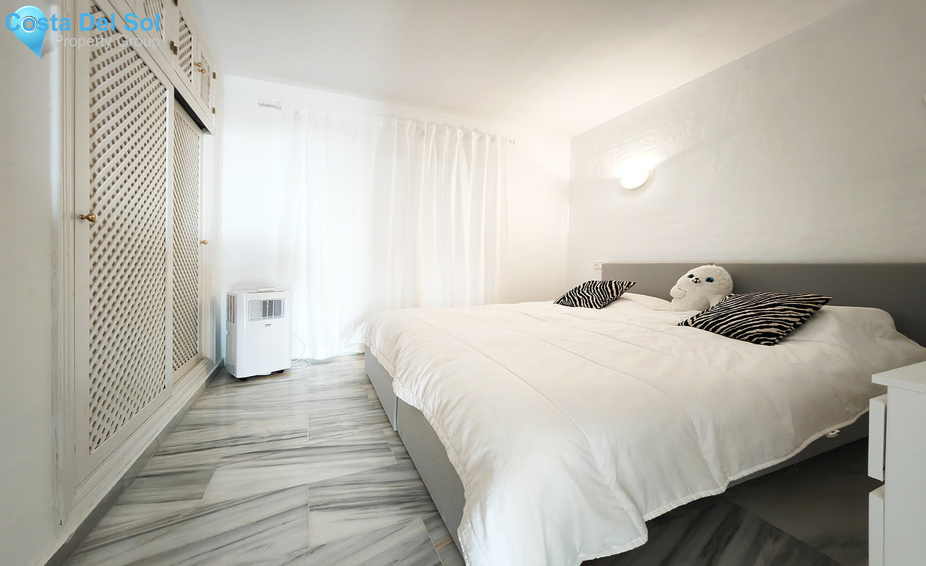 Middle Floor Apartment in Calahonda-1475941