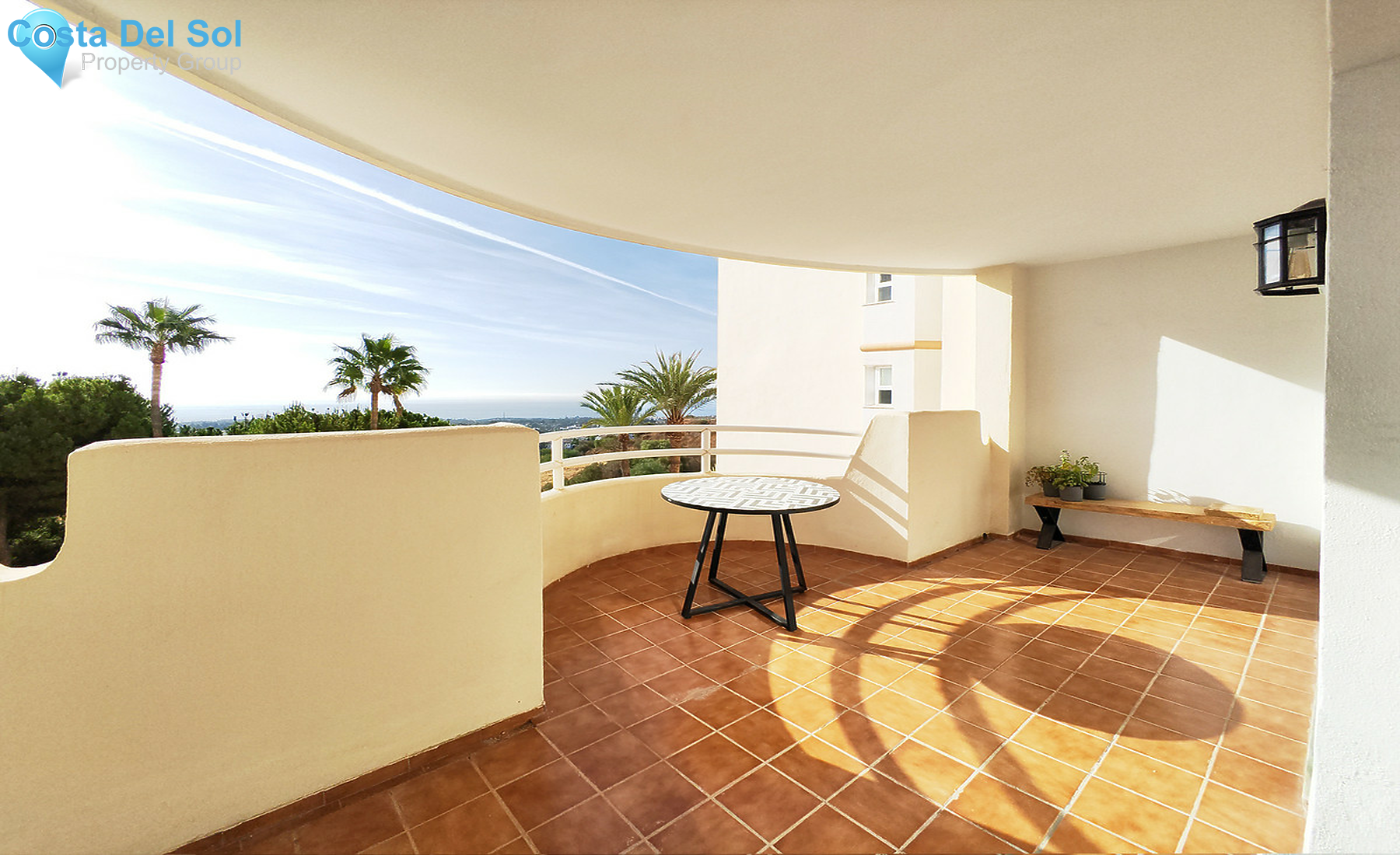 Middle Floor Apartment in Calahonda-1475938