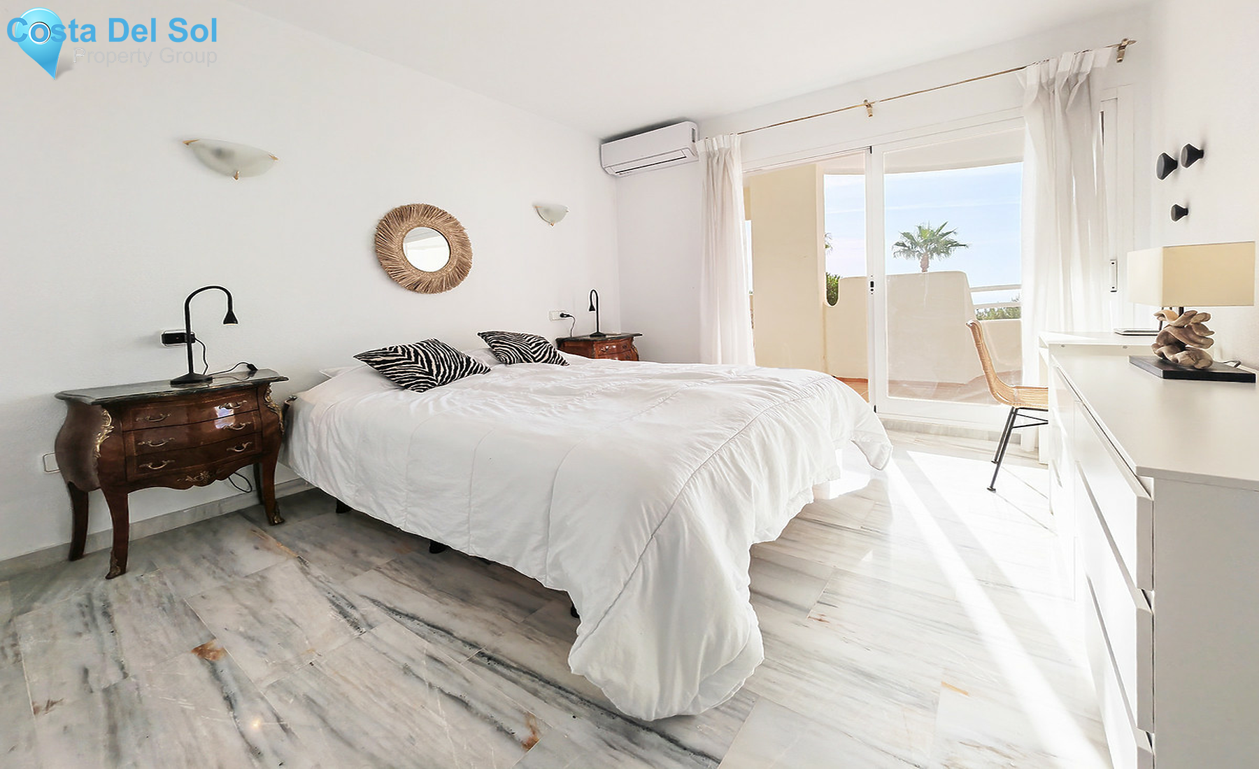 Middle Floor Apartment in Calahonda-1475939