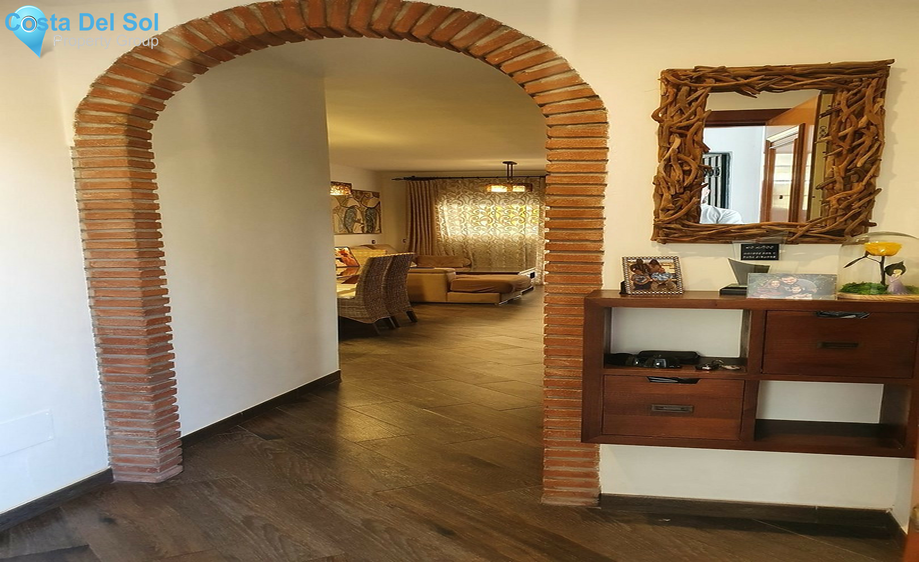 Middle Floor Apartment in Calahonda-1477906