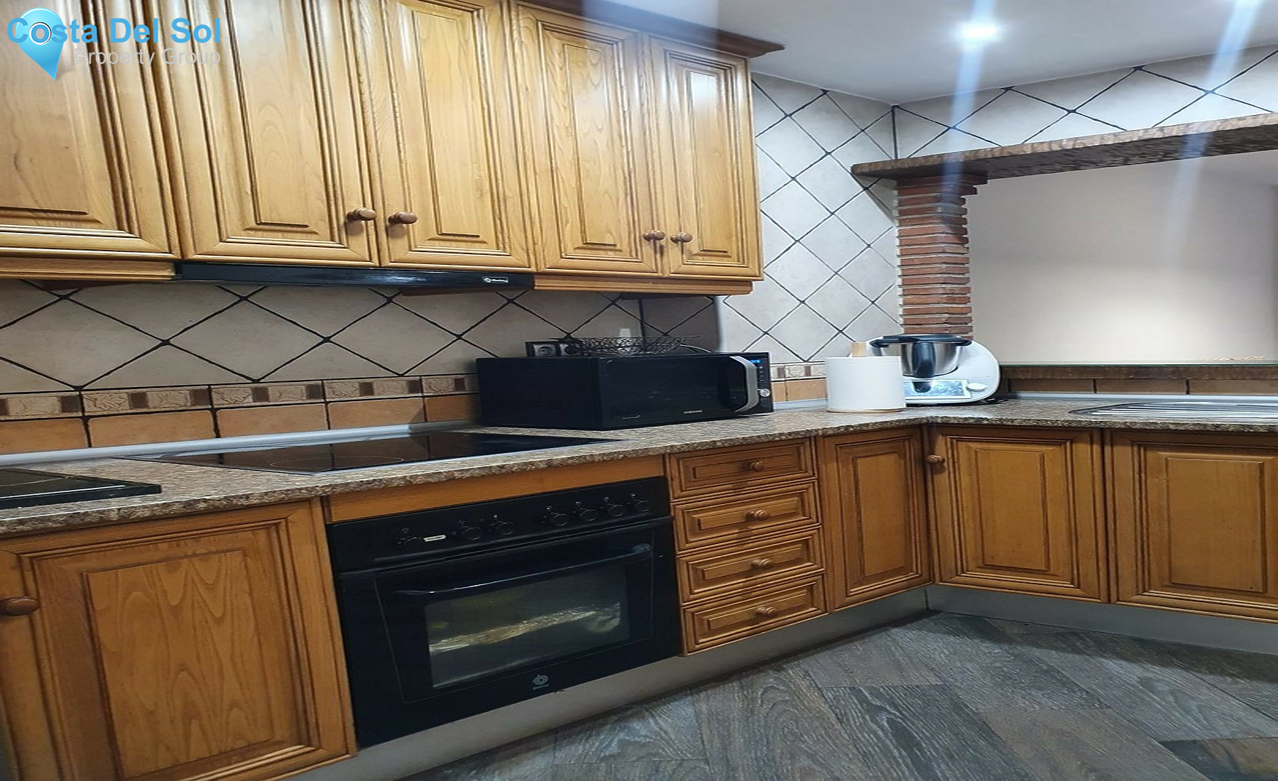 Middle Floor Apartment in Calahonda-1477909