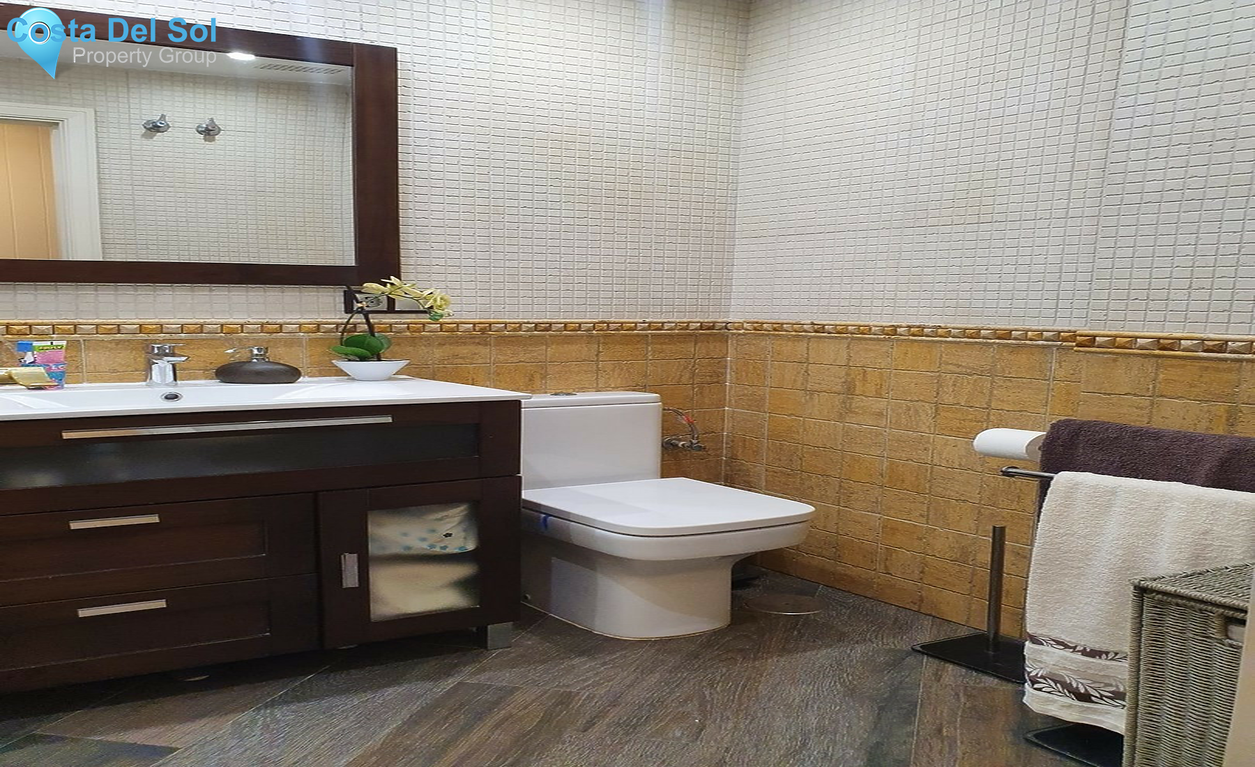 Middle Floor Apartment in Calahonda-1477902