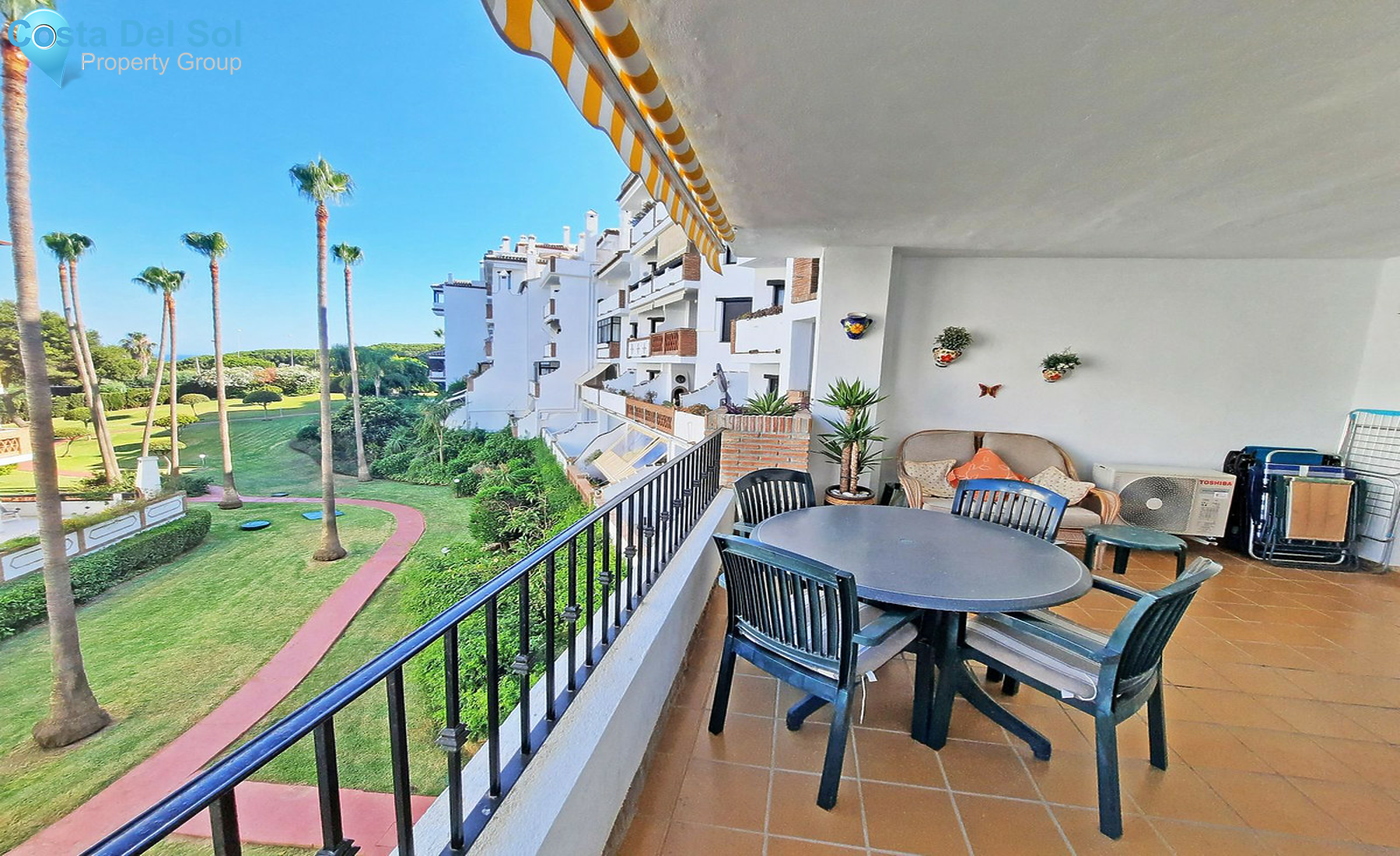 Middle Floor Apartment in Calahonda-1500156
