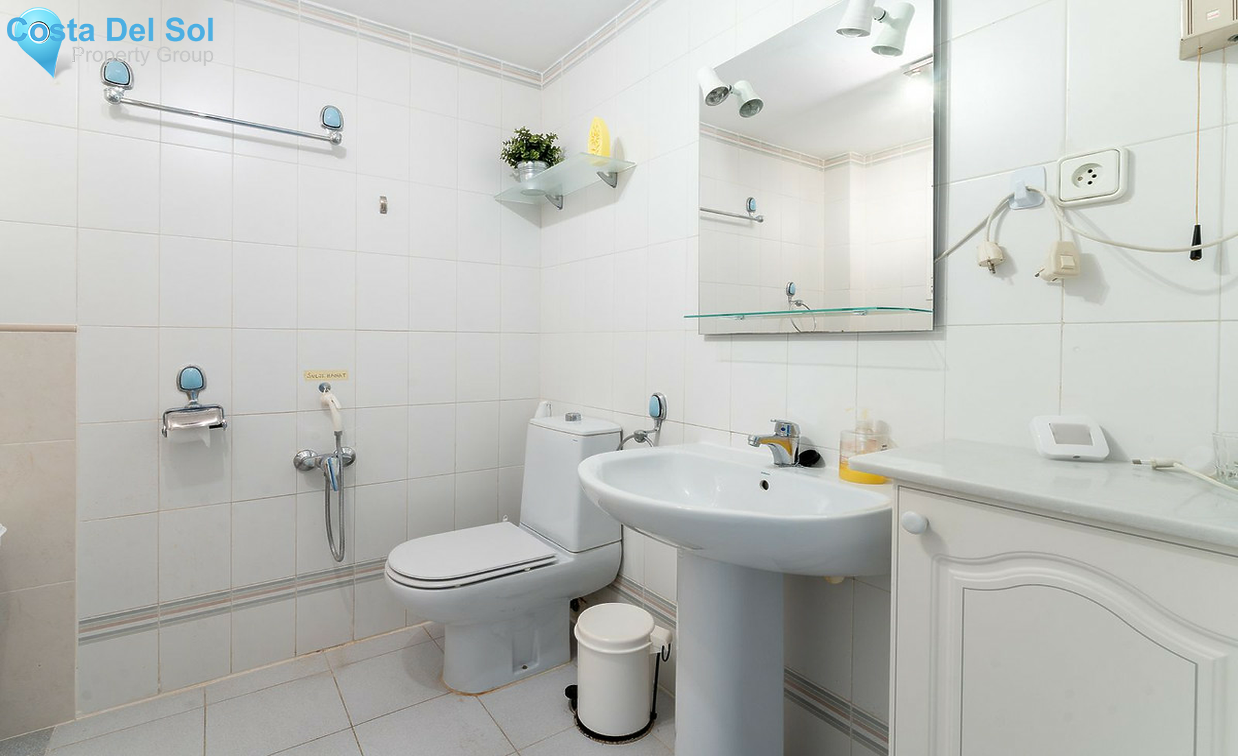 Middle Floor Apartment in Calahonda-1500823