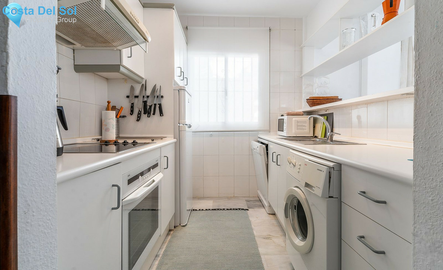 Middle Floor Apartment in Calahonda-1500828